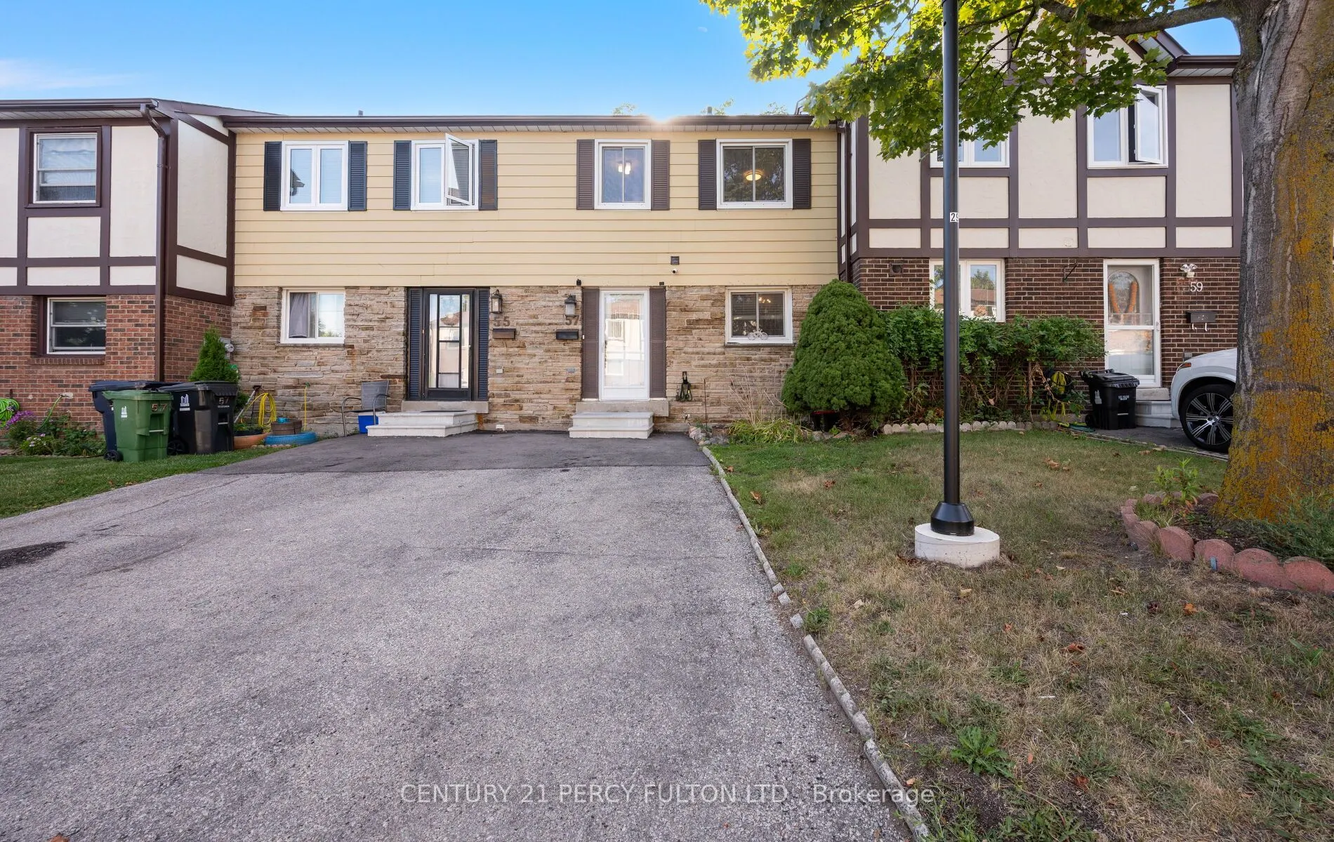57 Golden Appleway, #111