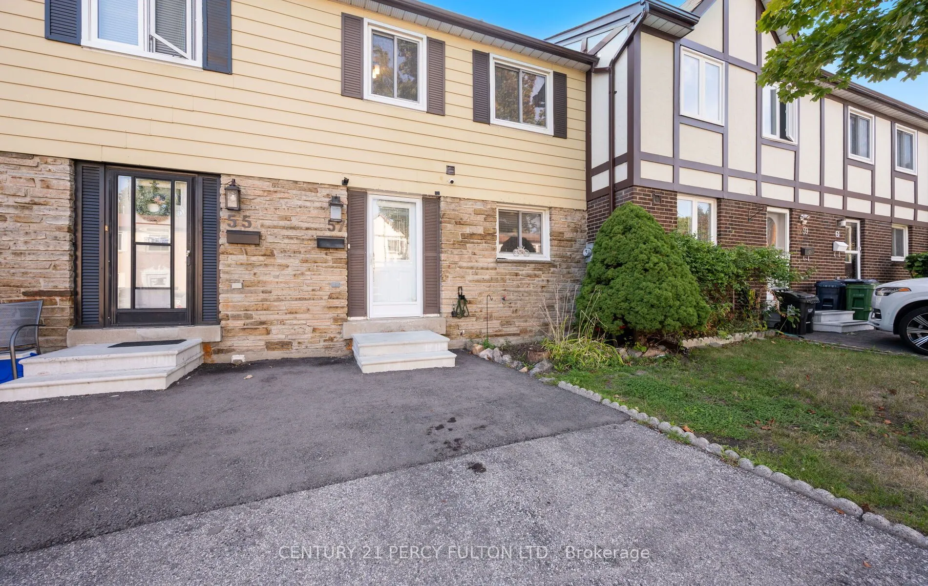 57 Golden Appleway, #111