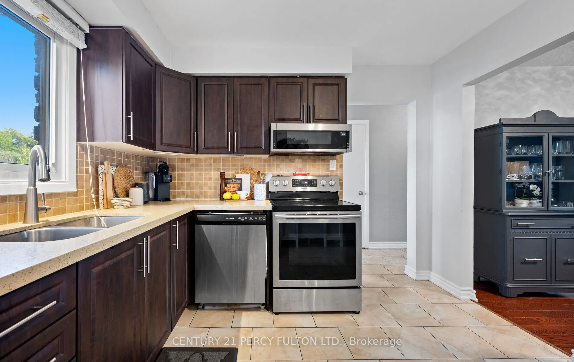 57 Golden Appleway, #111