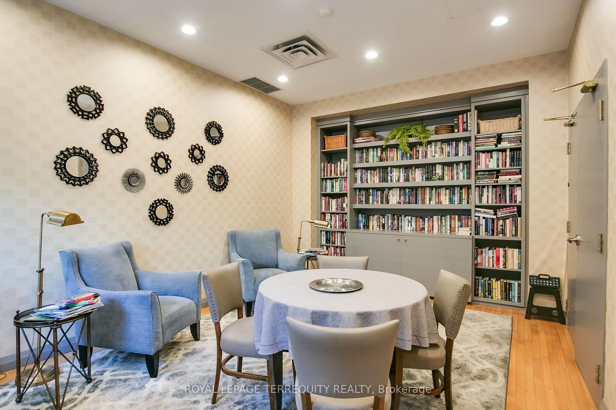 253 Merton Street, #501