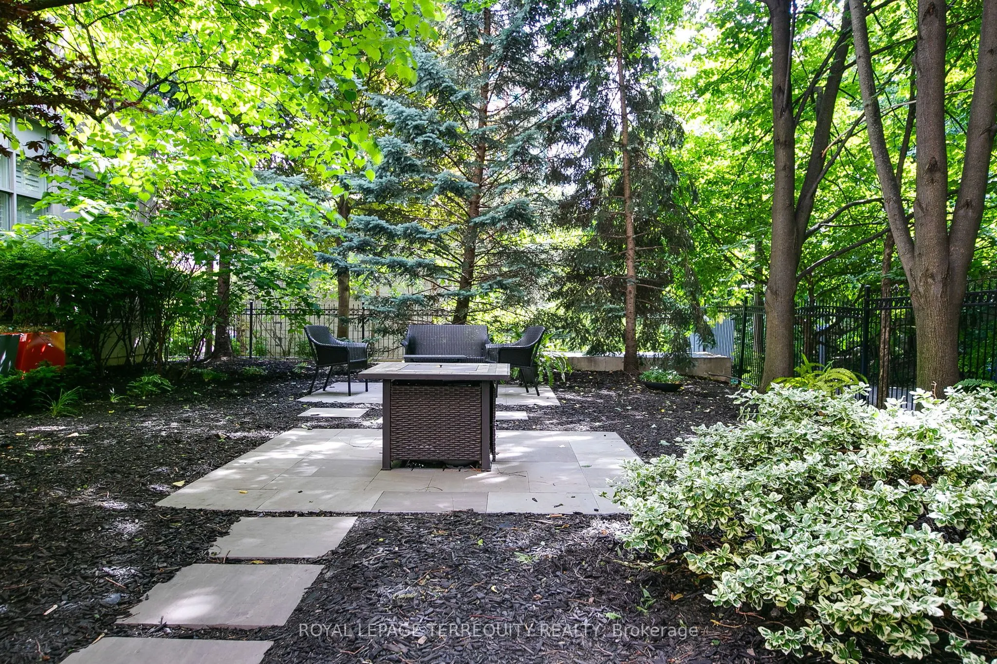 253 Merton Street, #501