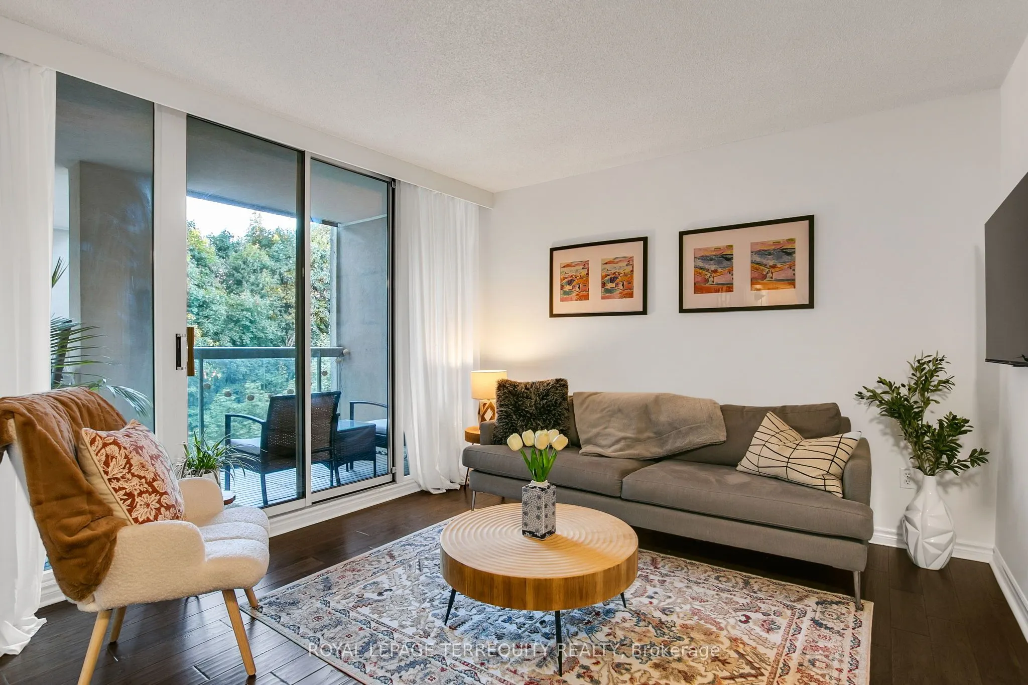 253 Merton Street, #501