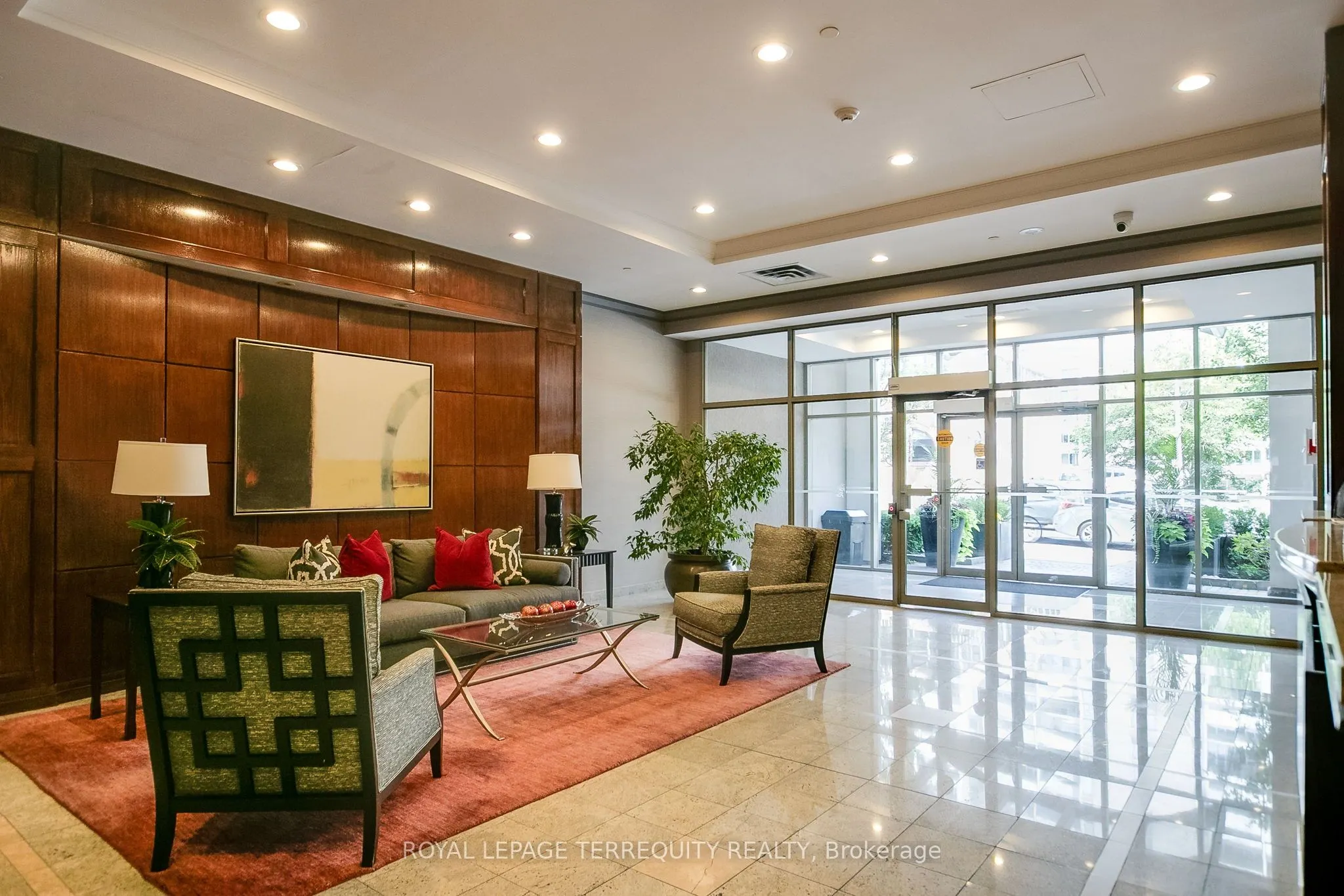 253 Merton Street, #501