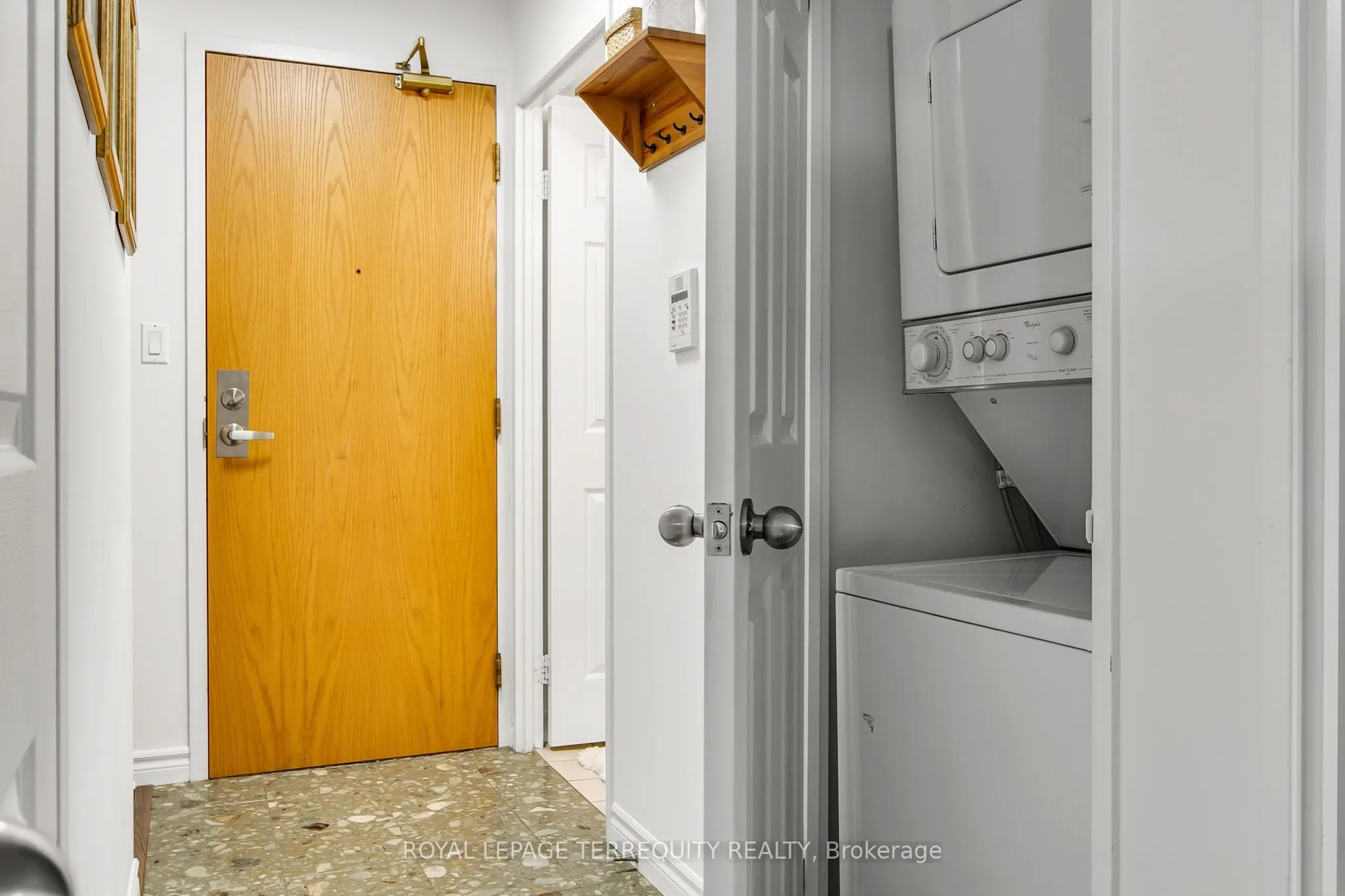 253 Merton Street, #501