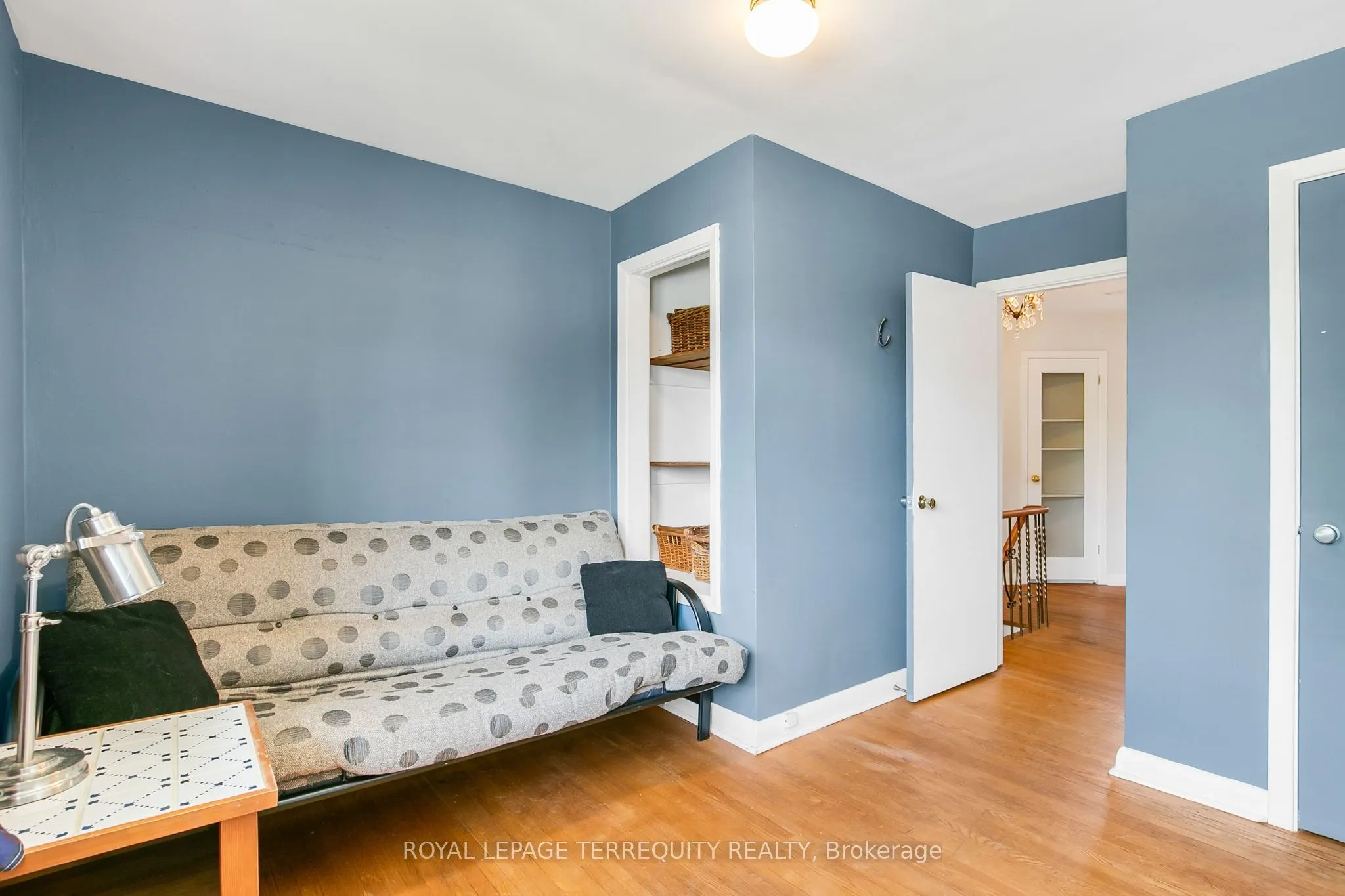 11 Urbandale Avenue