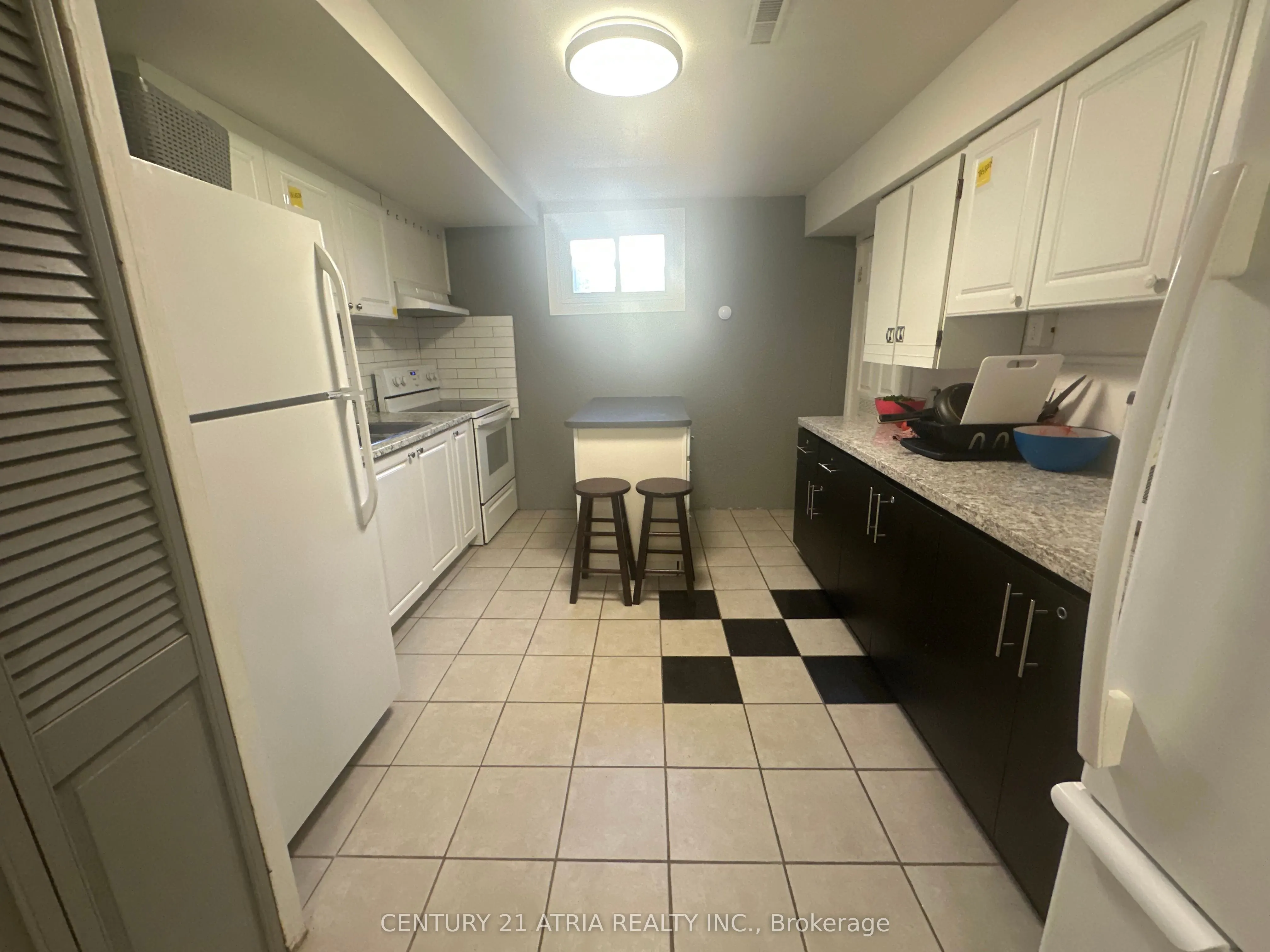 18 Reiber Crescent