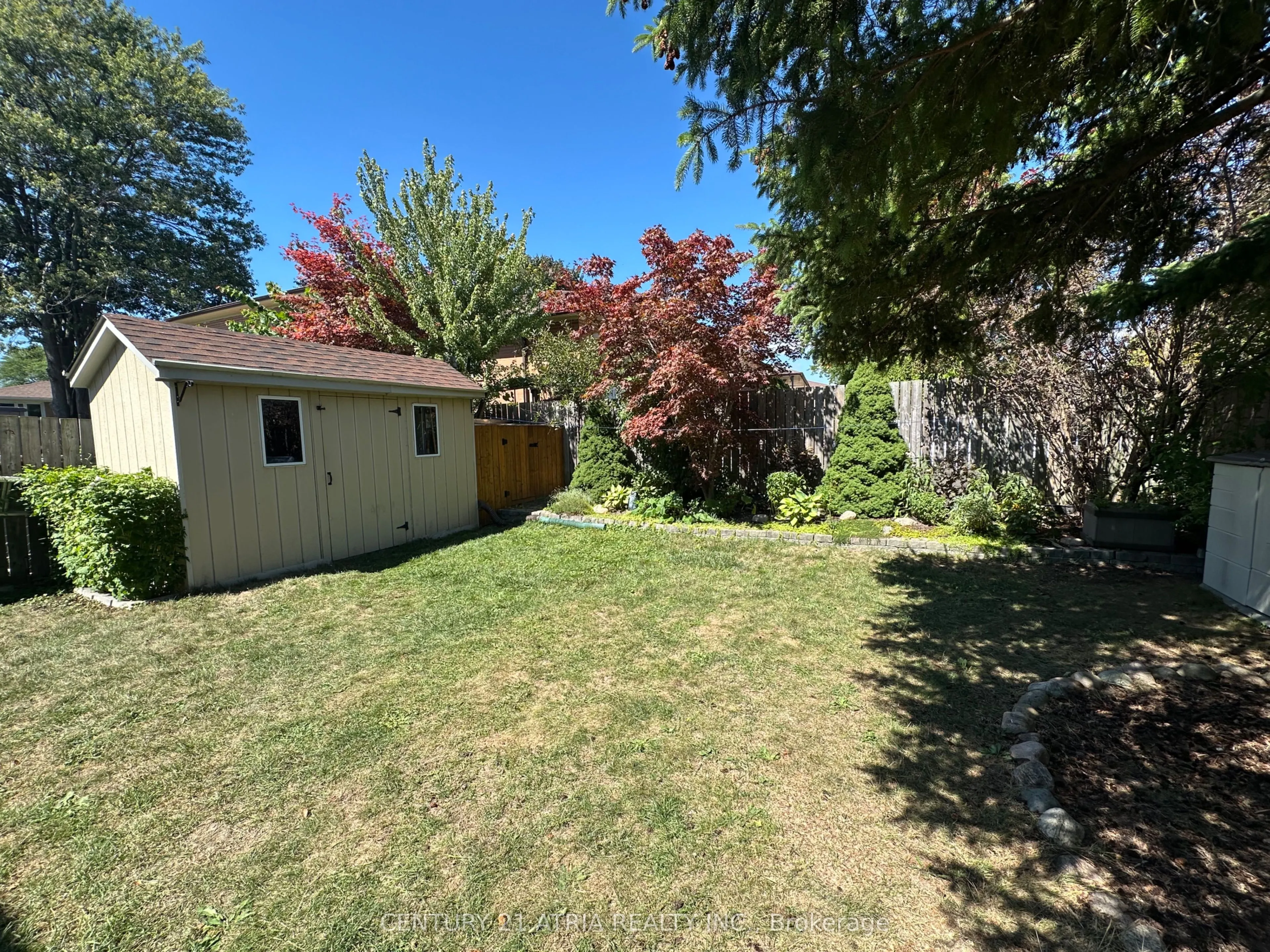 18 Reiber Crescent