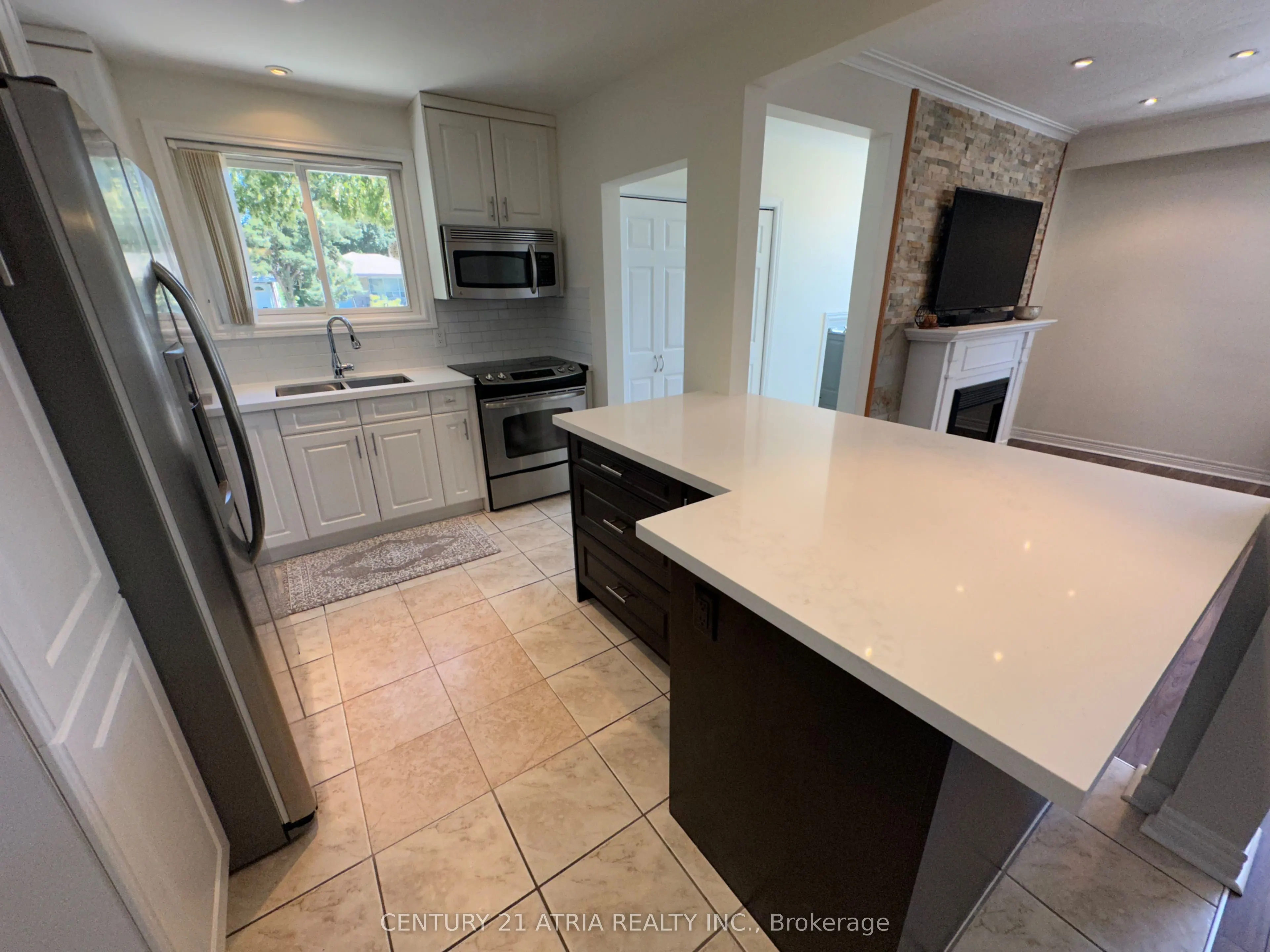 18 Reiber Crescent