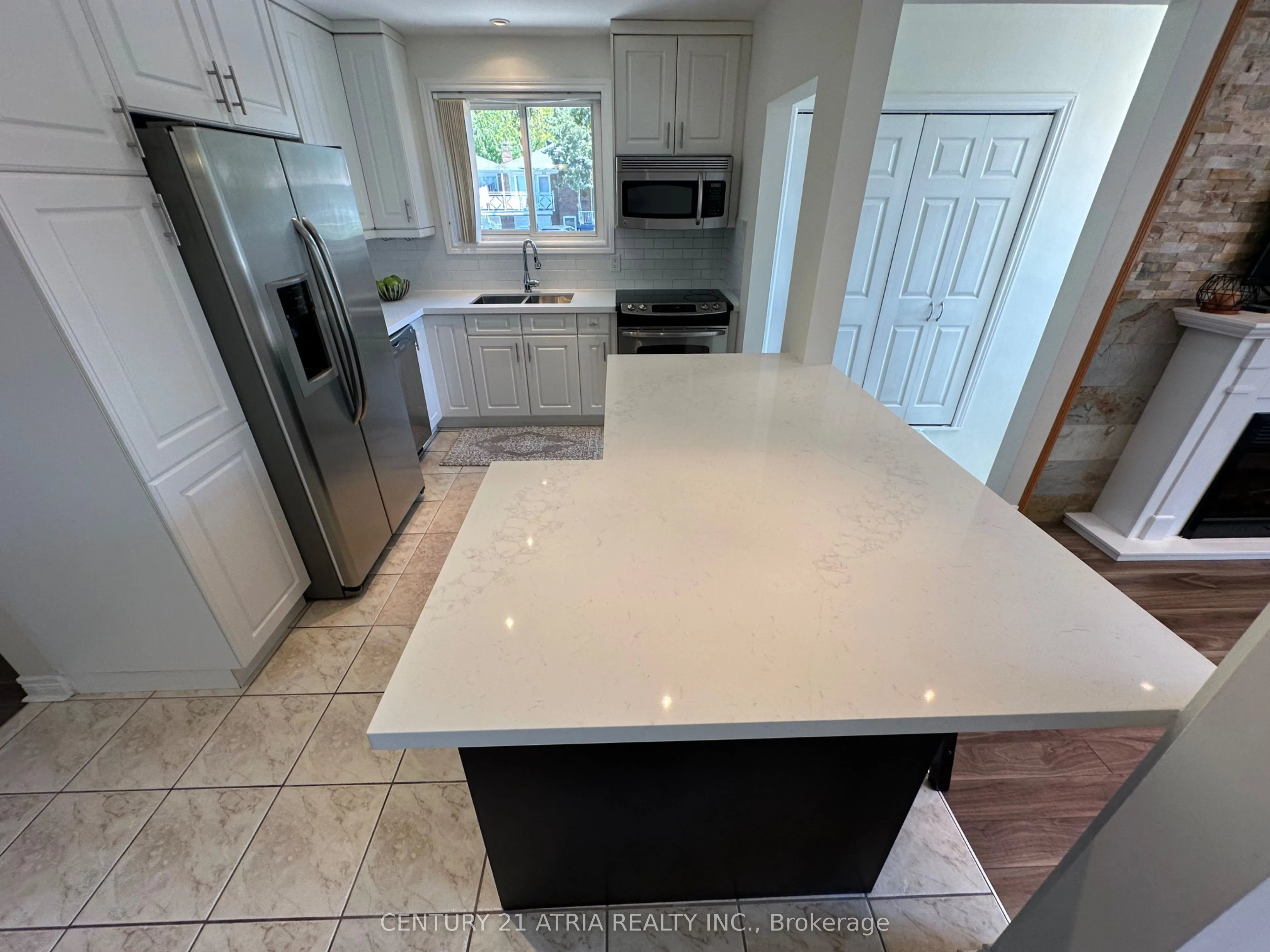18 Reiber Crescent