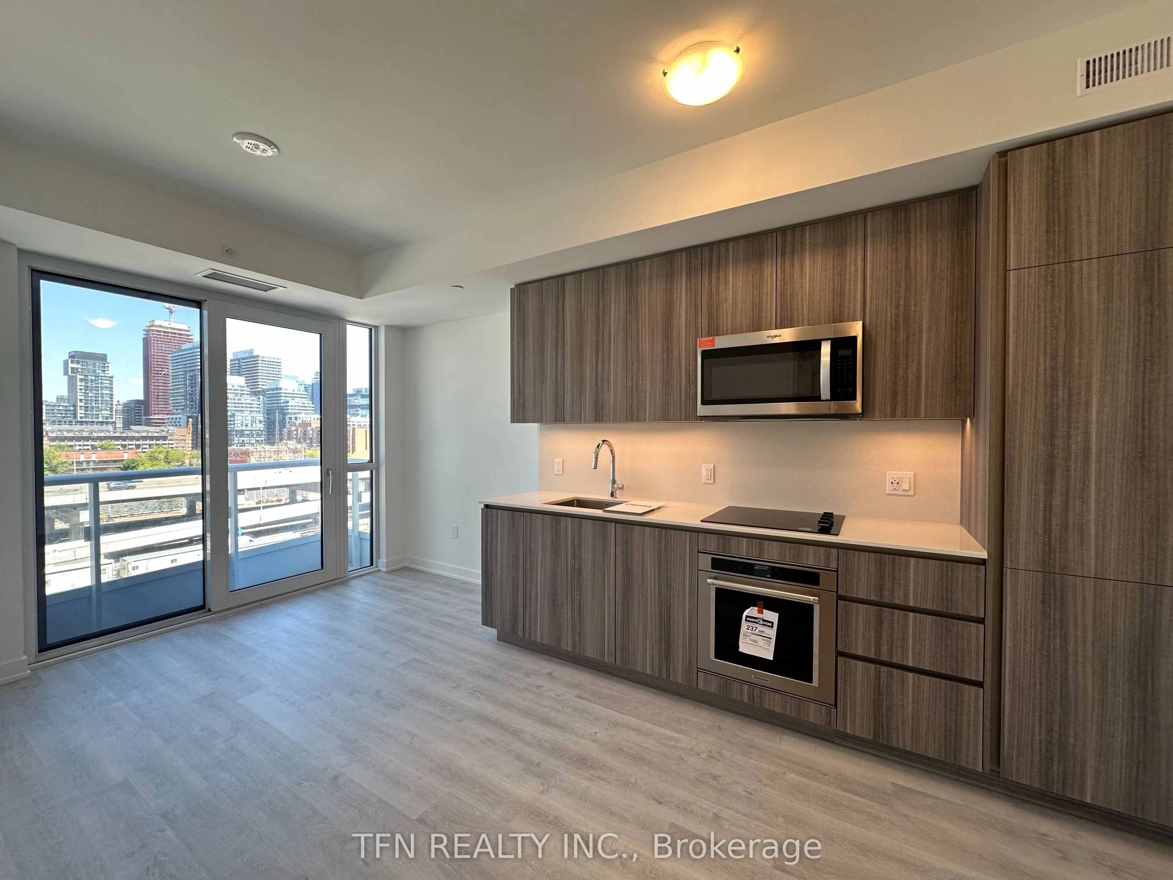 15 Richardson Street, #703