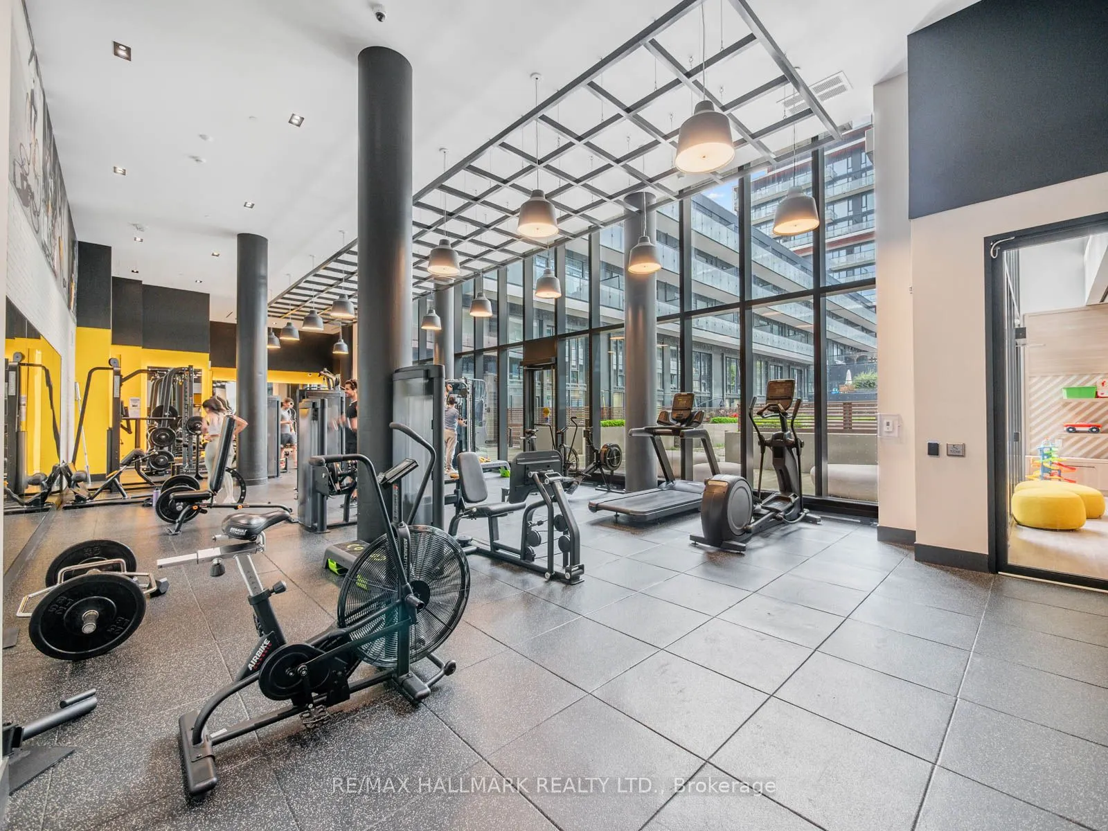 35 Rolling Mills Road, #S423