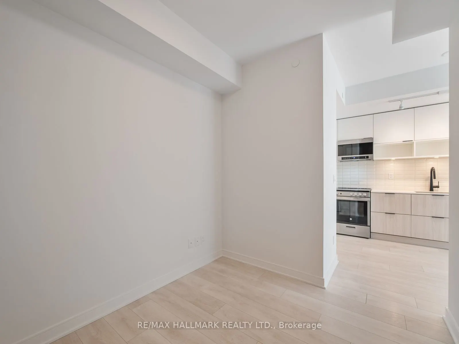 35 Rolling Mills Road, #S423