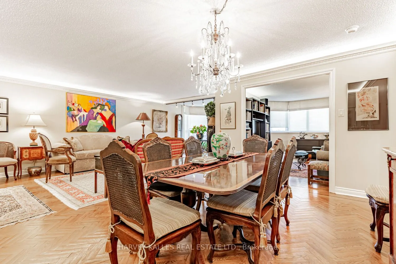 65 Spring Garden Avenue, #906