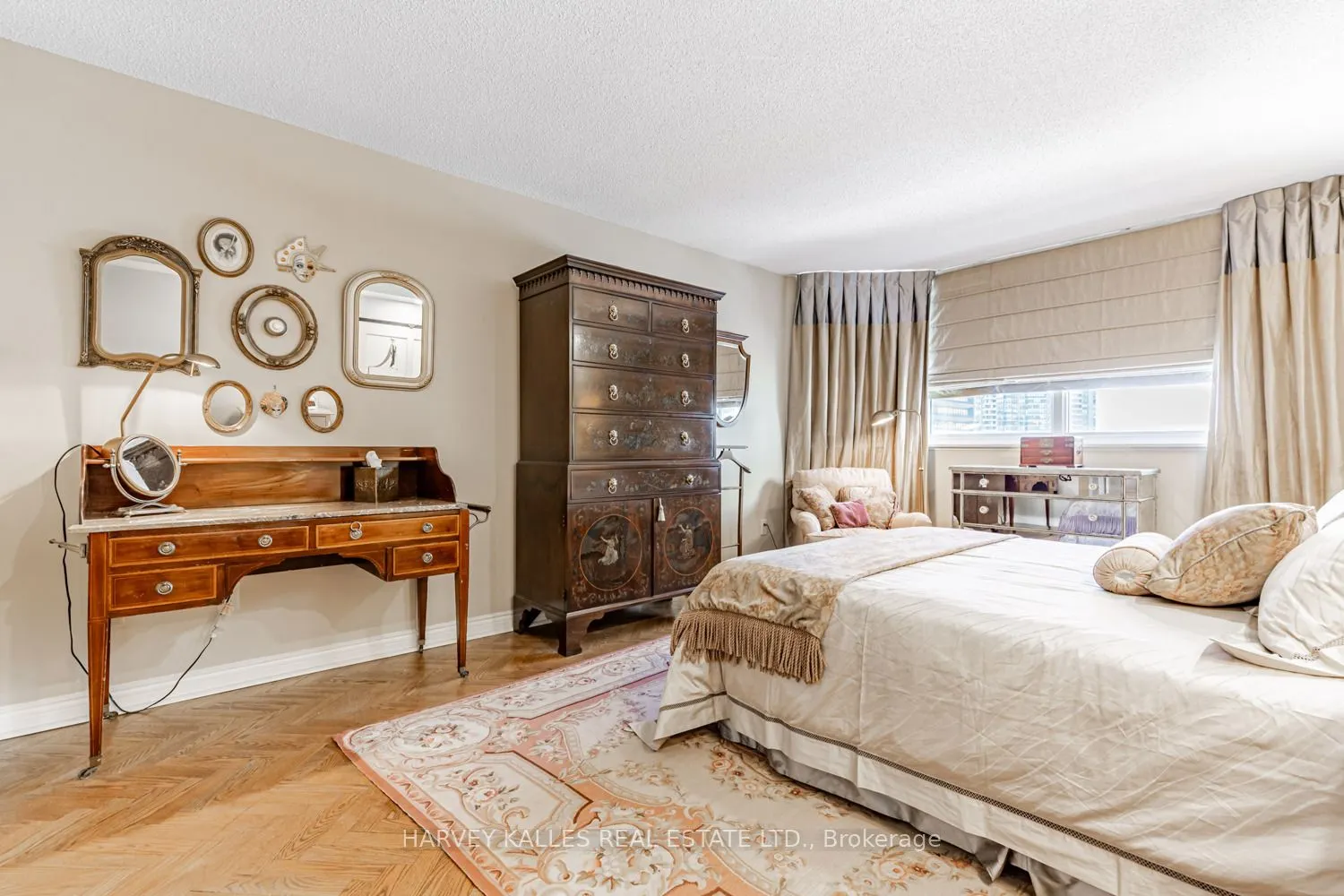 65 Spring Garden Avenue, #906