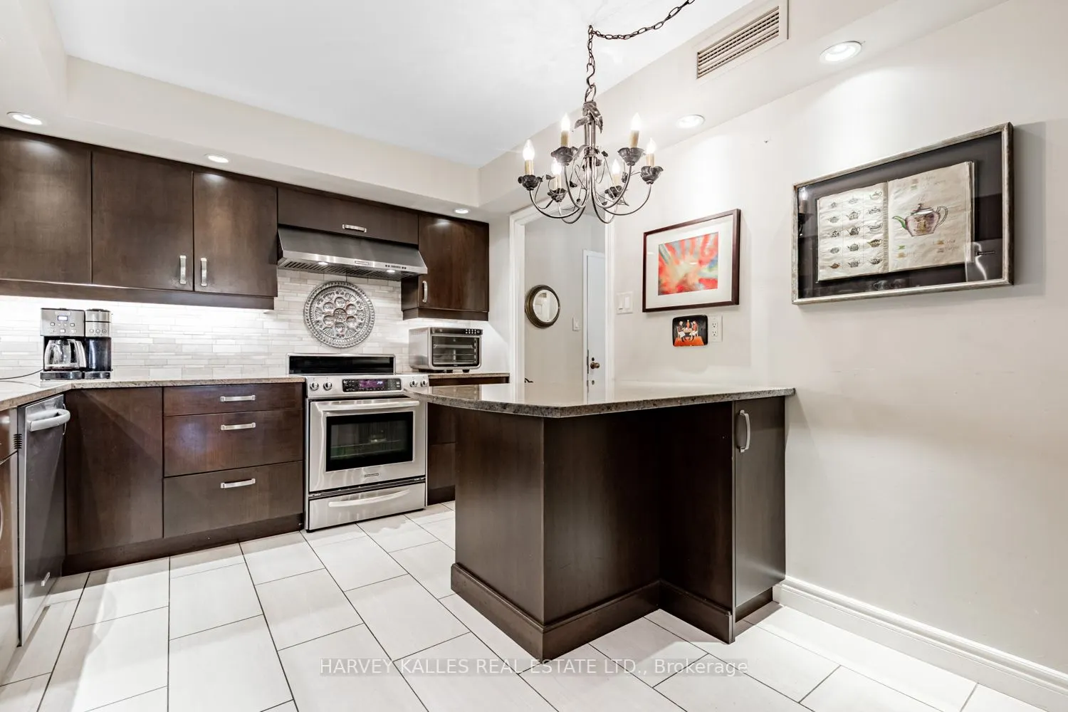 65 Spring Garden Avenue, #906