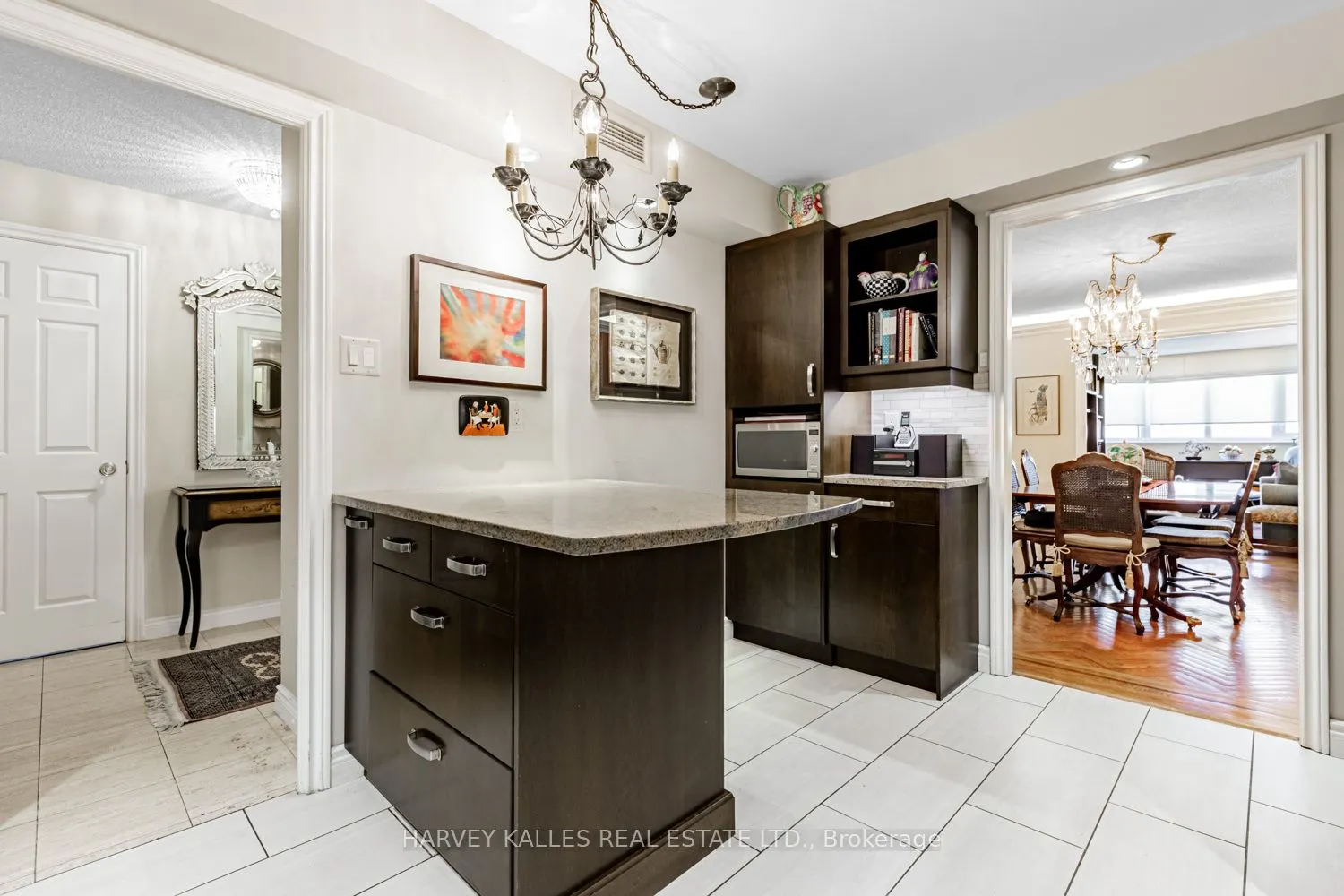 65 Spring Garden Avenue, #906