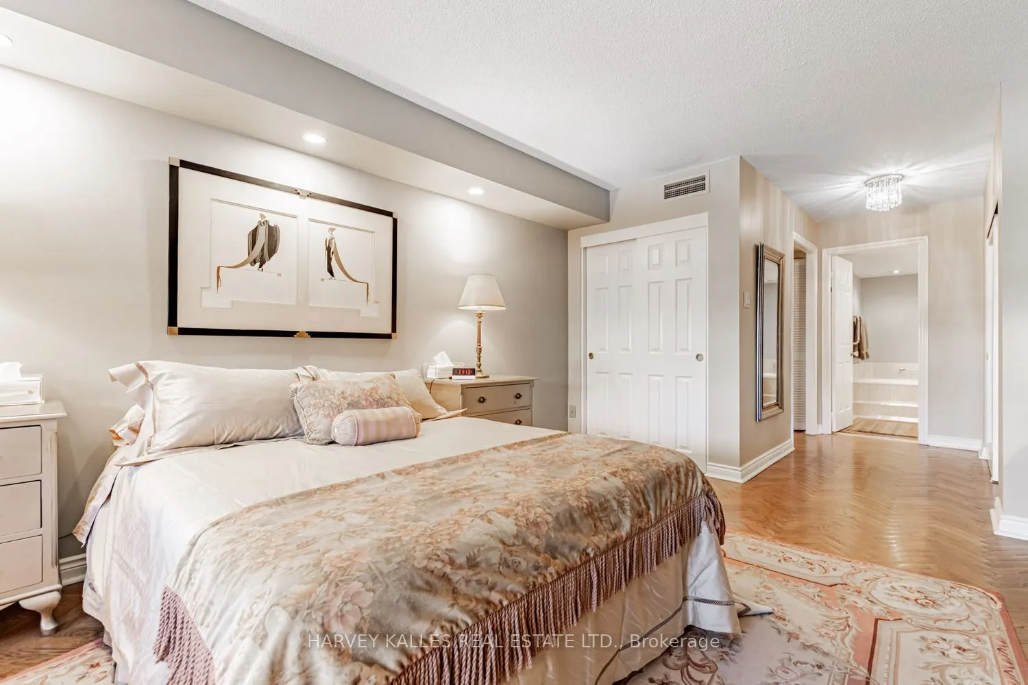 65 Spring Garden Avenue, #906