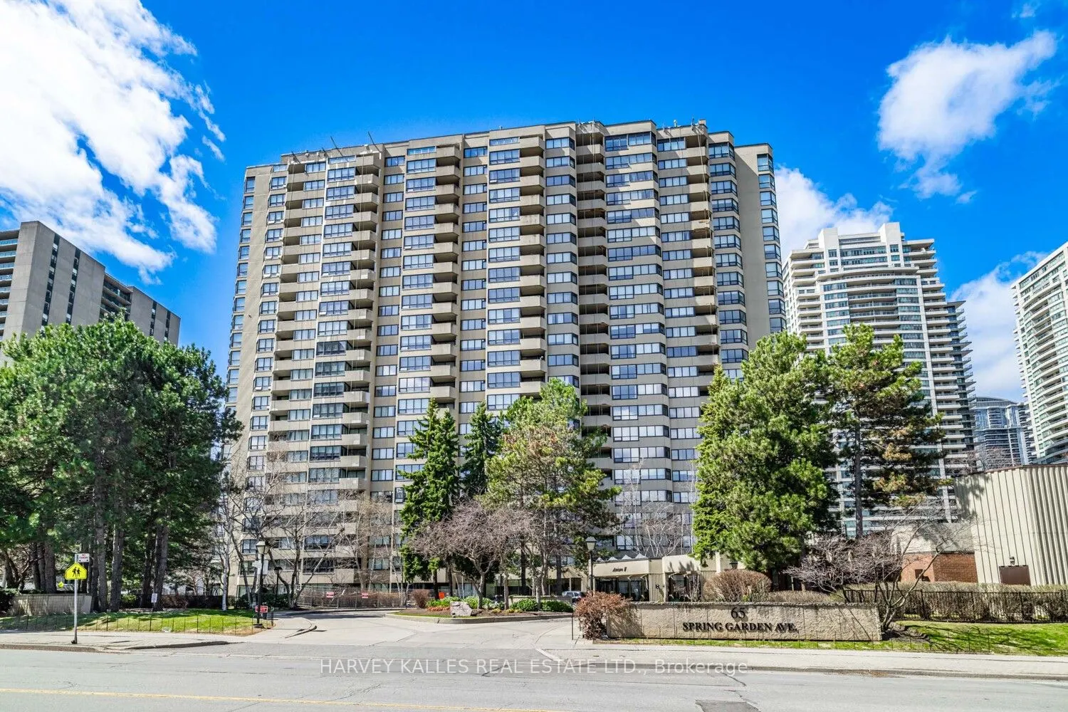 65 Spring Garden Avenue, #906