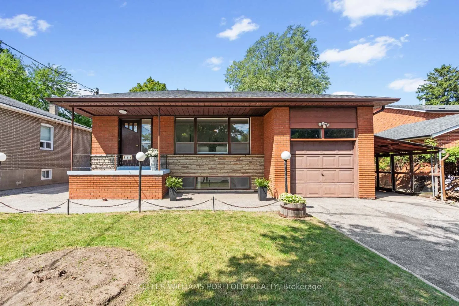 378 Cummer Avenue