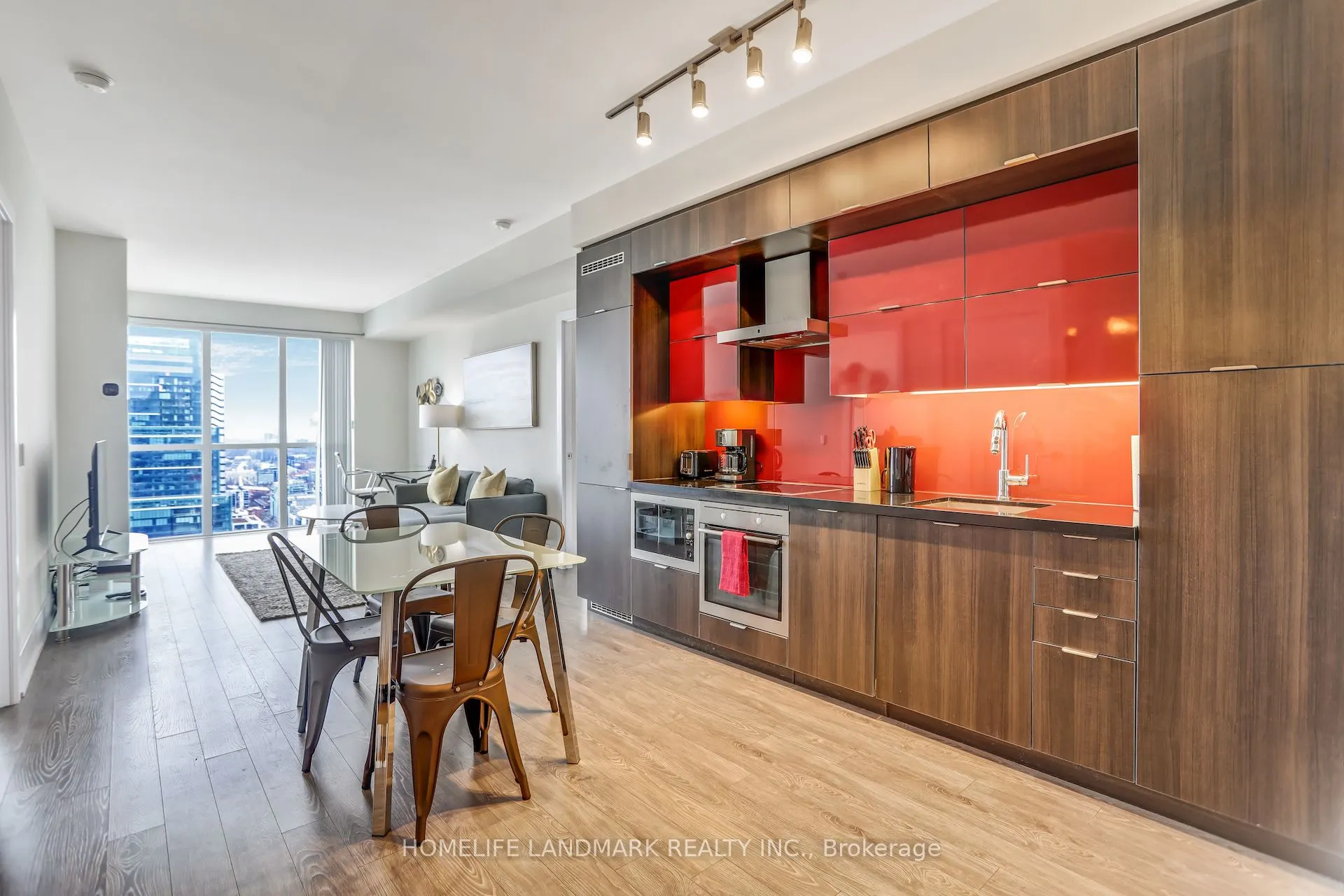 300 Front Street W, #4113