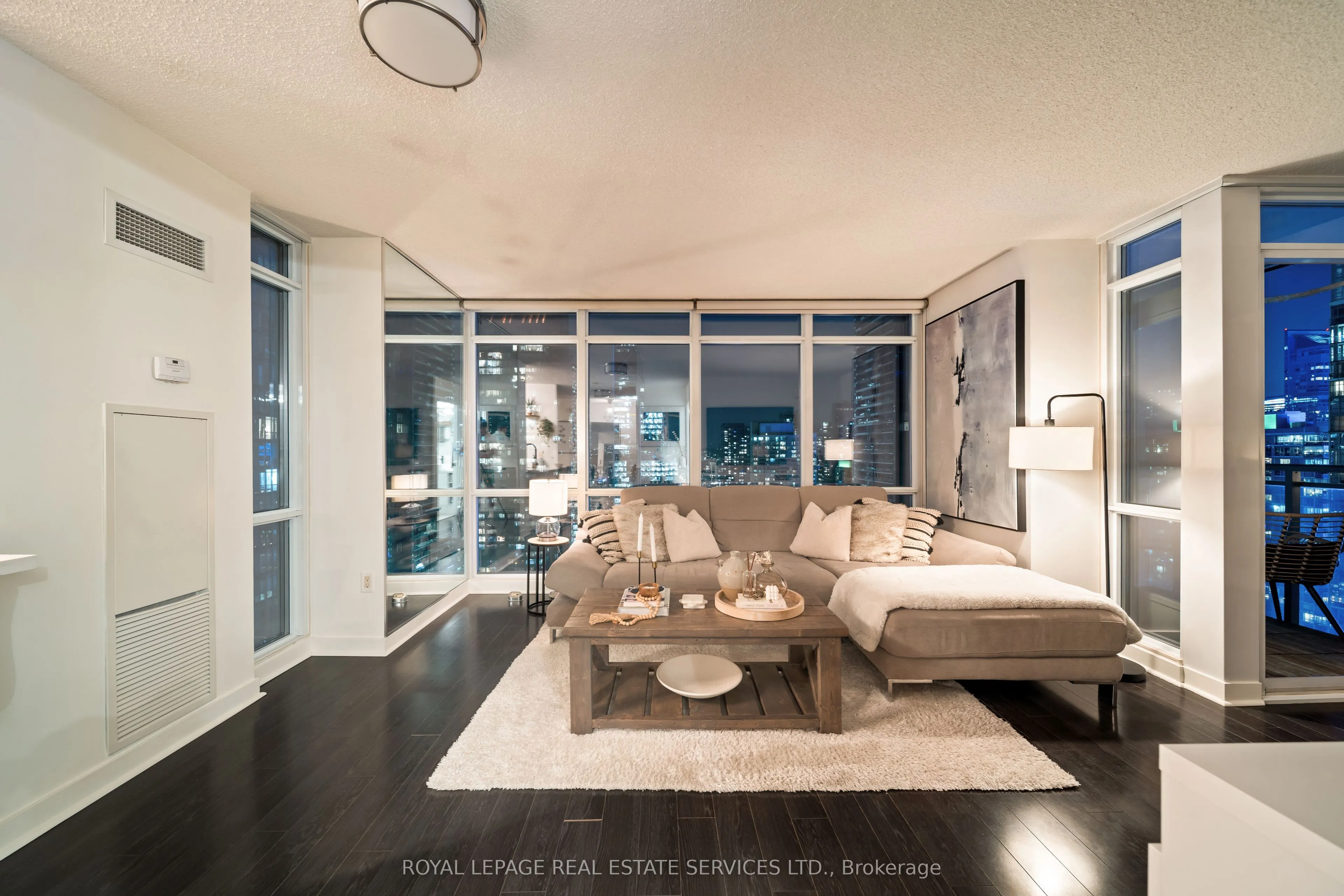 11 Brunel Court, #3906