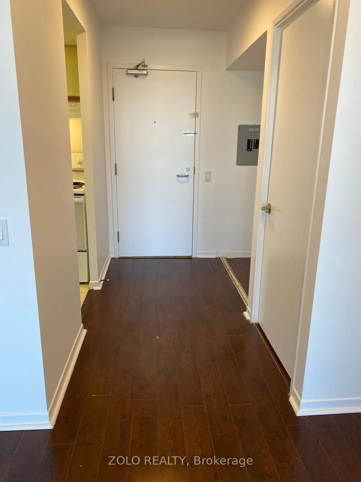 21 Overlea Boulevard N, #1107