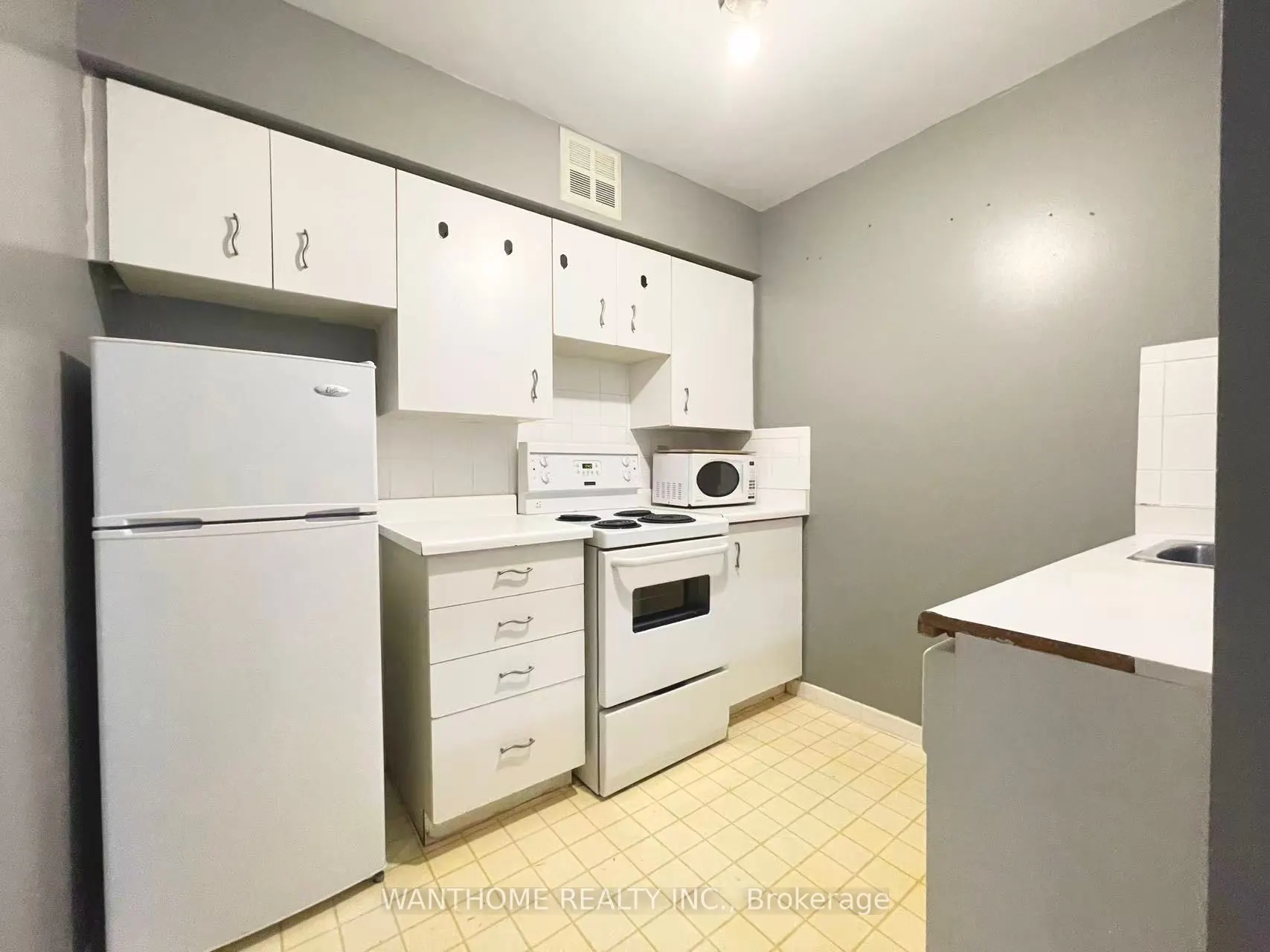 44 St Joseph Street, #1404