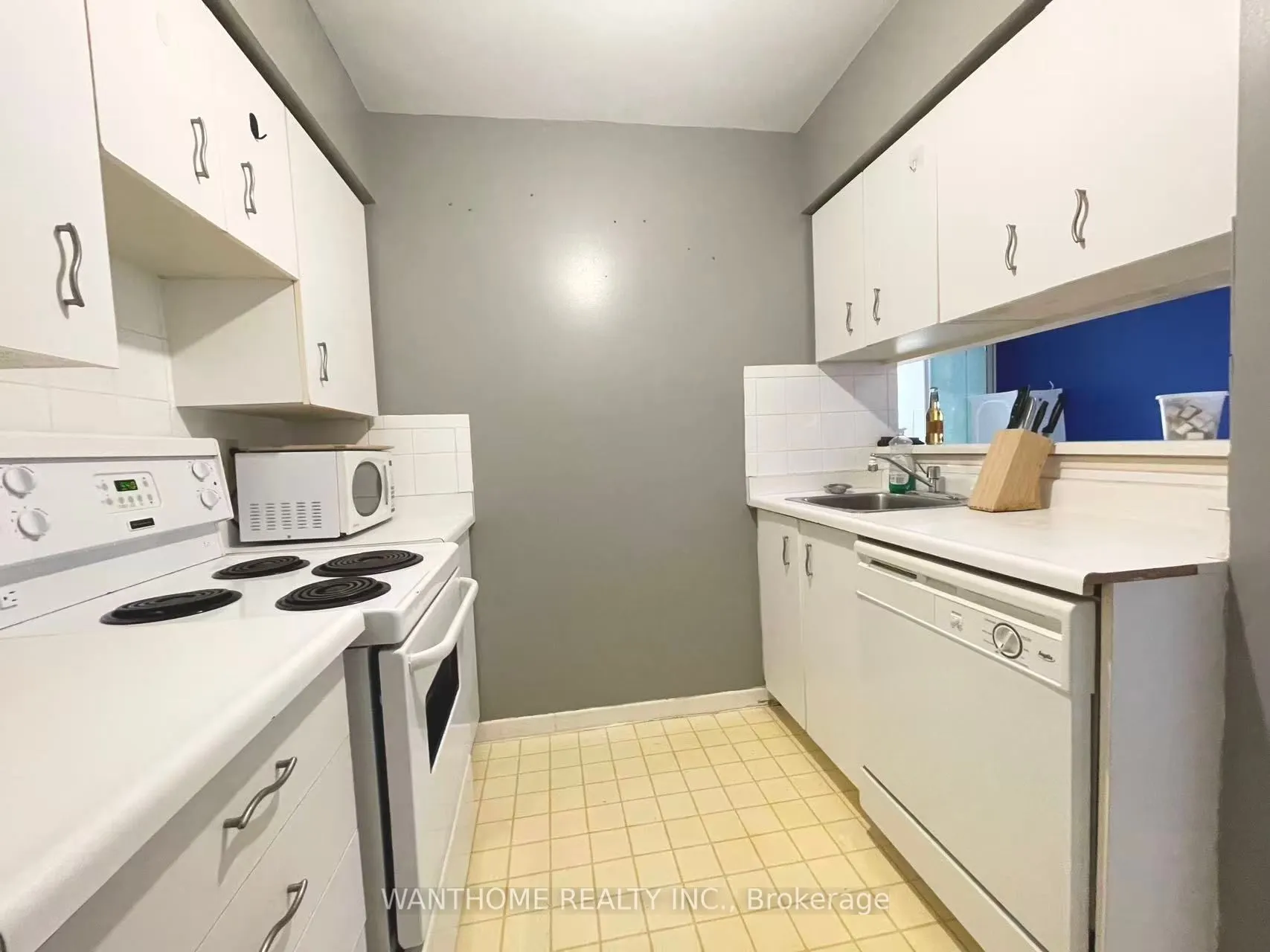 44 St Joseph Street, #1404