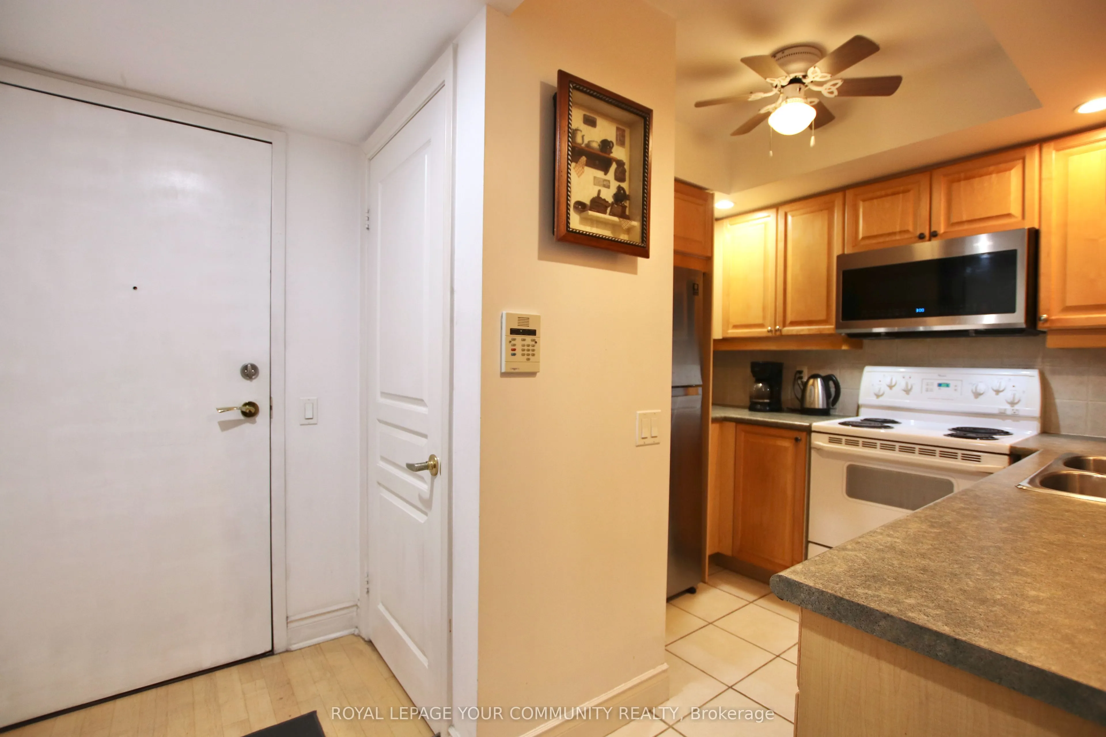 15 Northtown Way, #1629