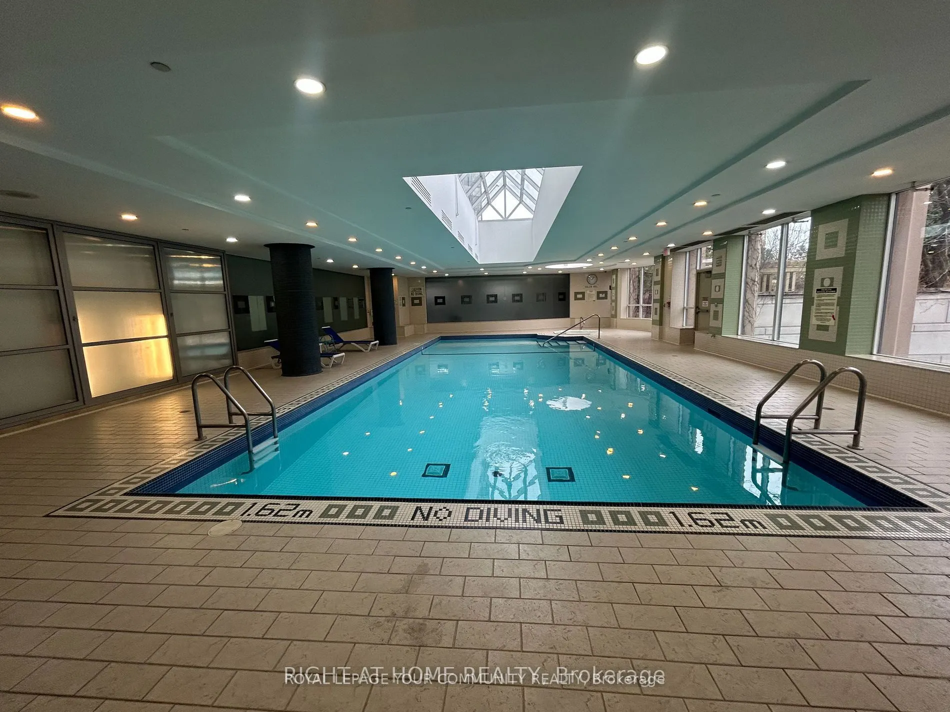 15 Northtown Way, #1629