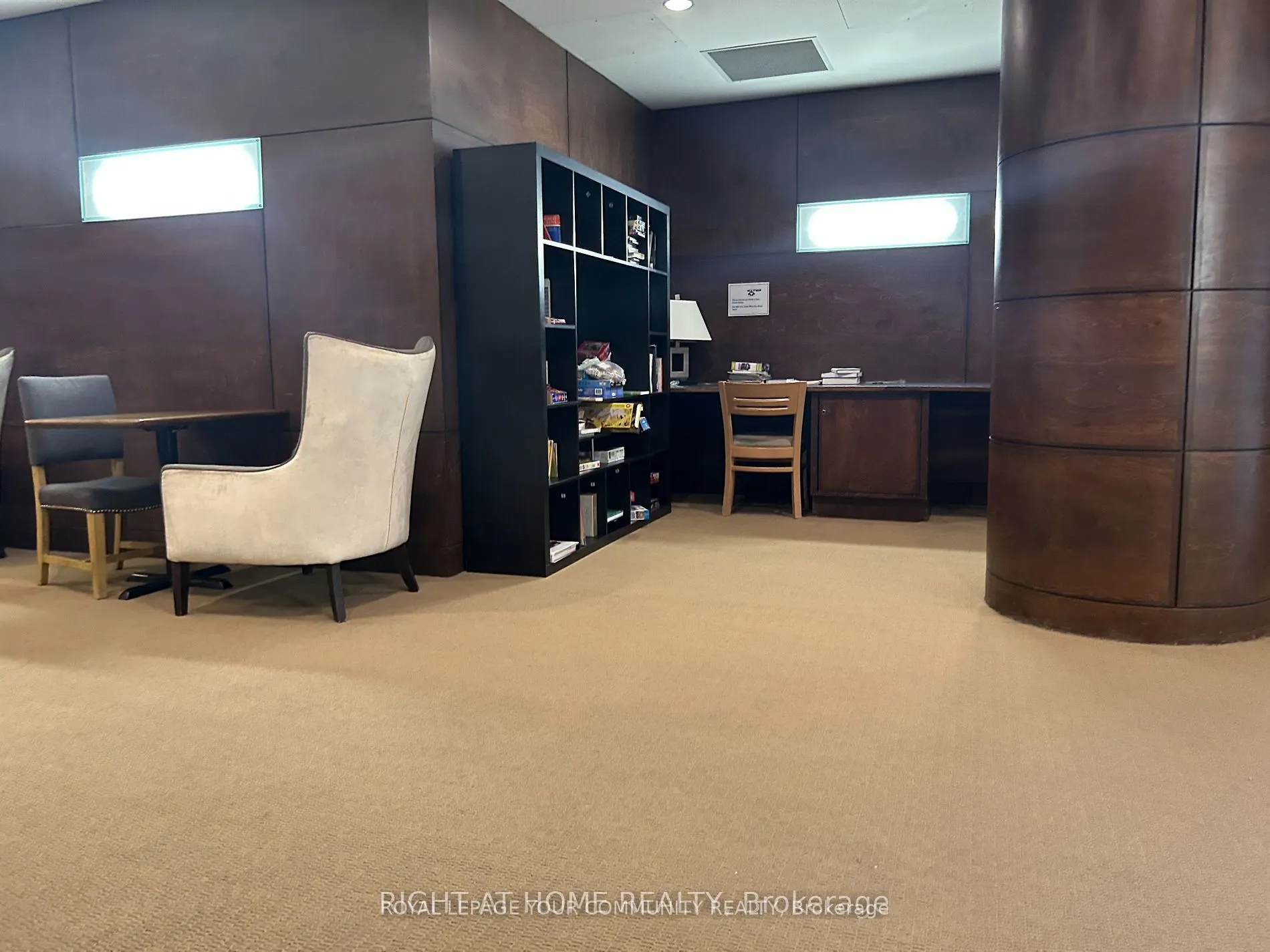 15 Northtown Way, #1629