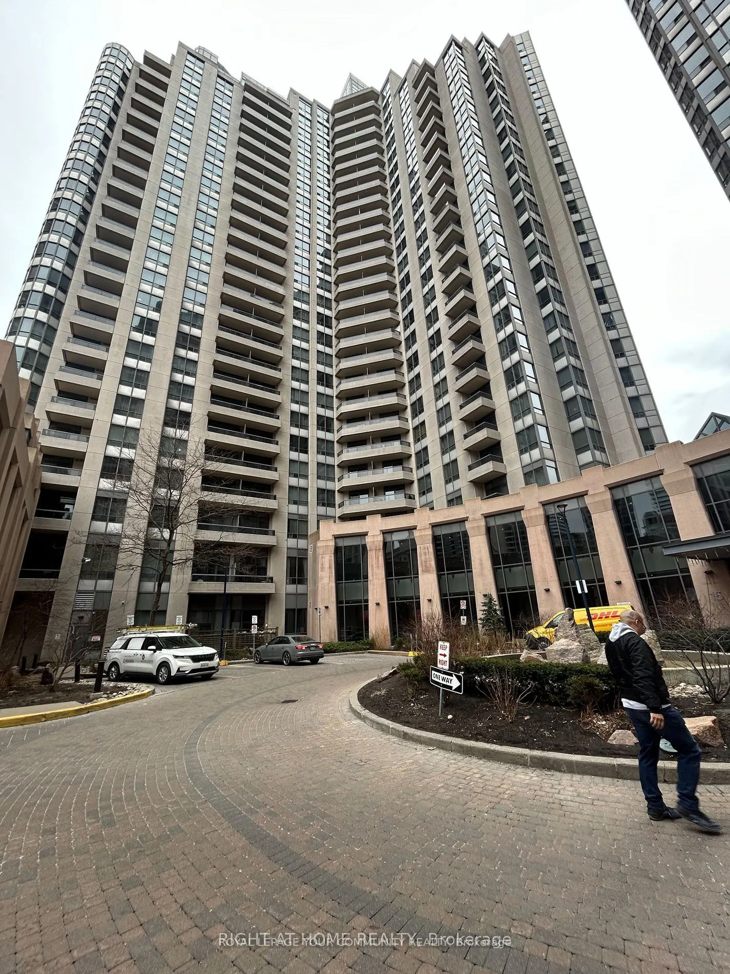 15 Northtown Way, #1629