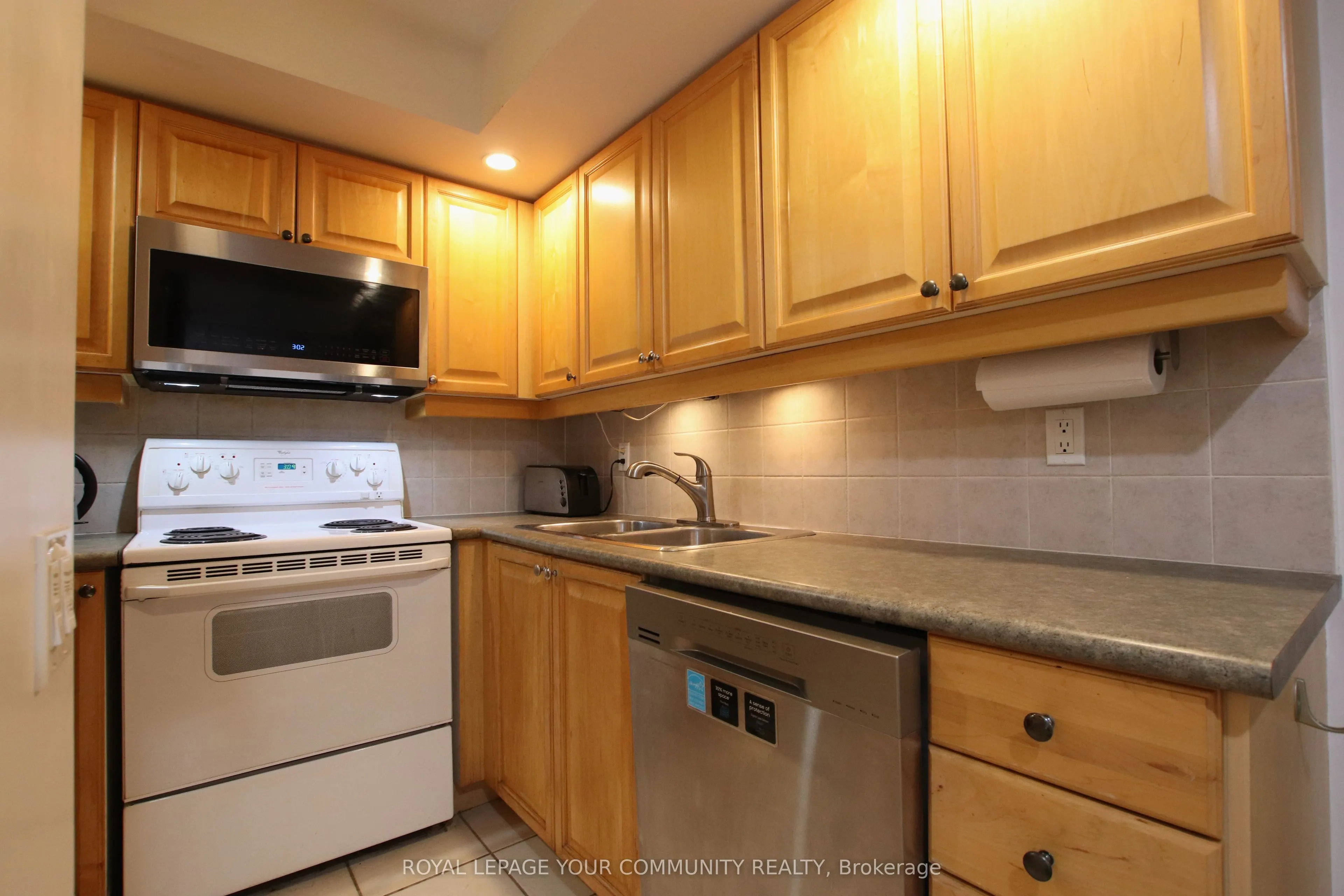 15 Northtown Way, #1629