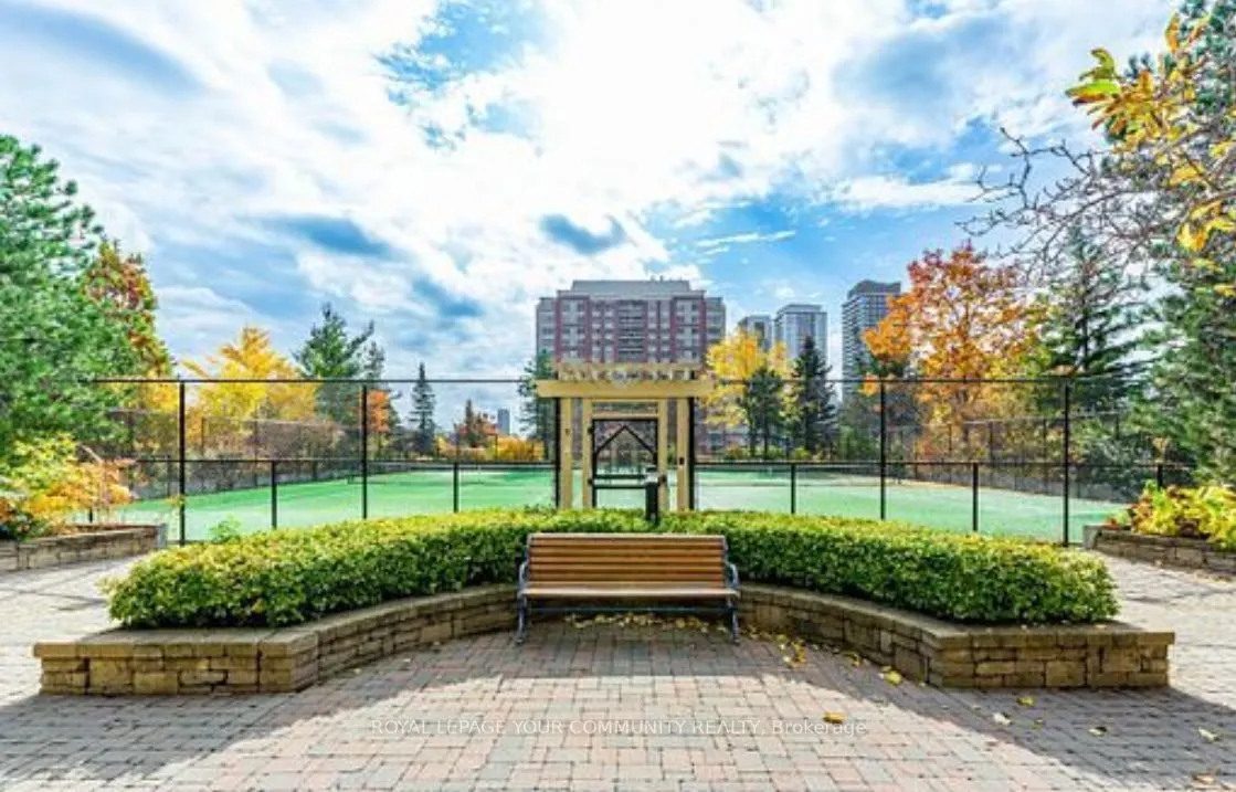 15 Northtown Way, #1629