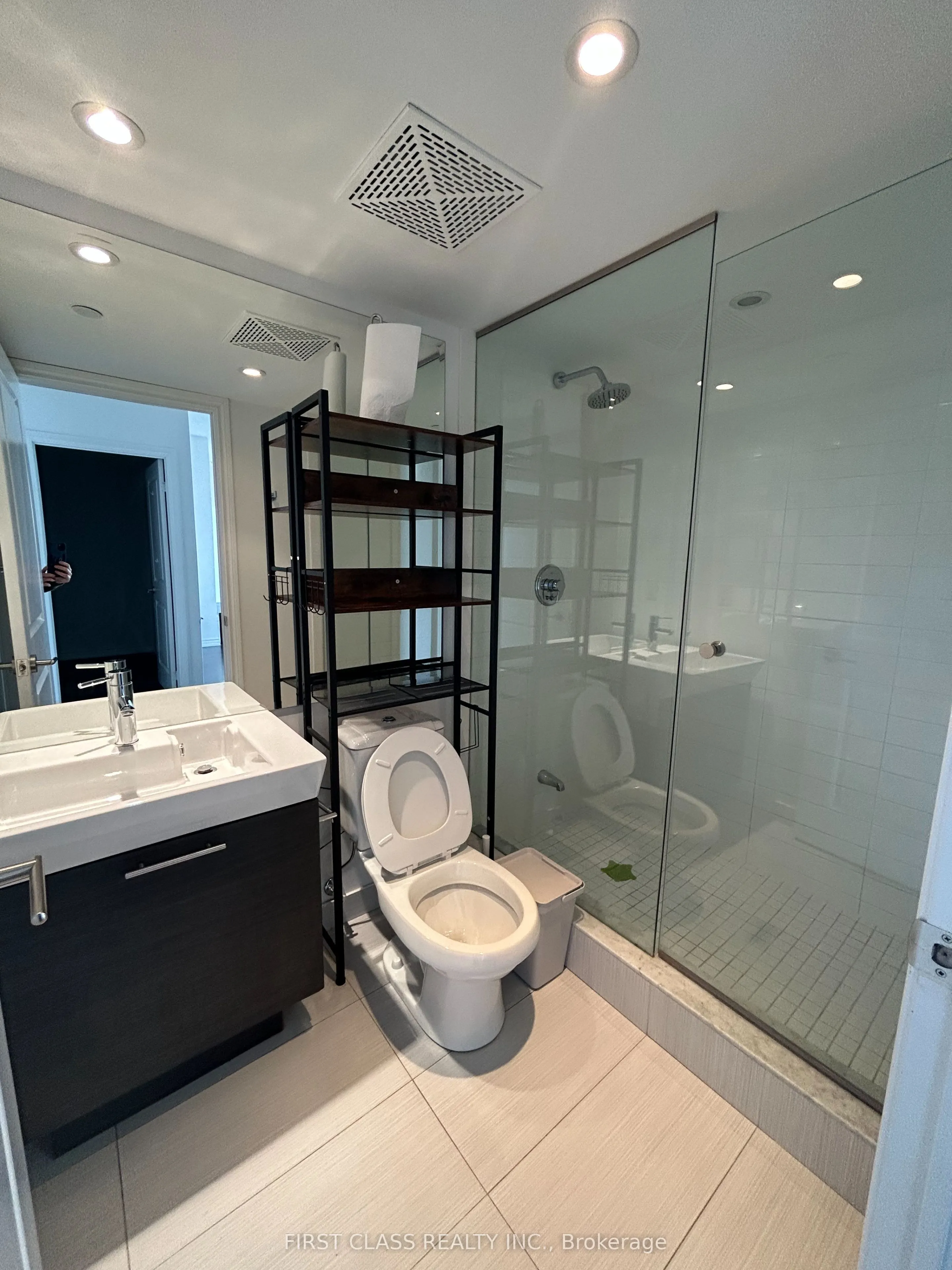 386 Yonge Street, #5714