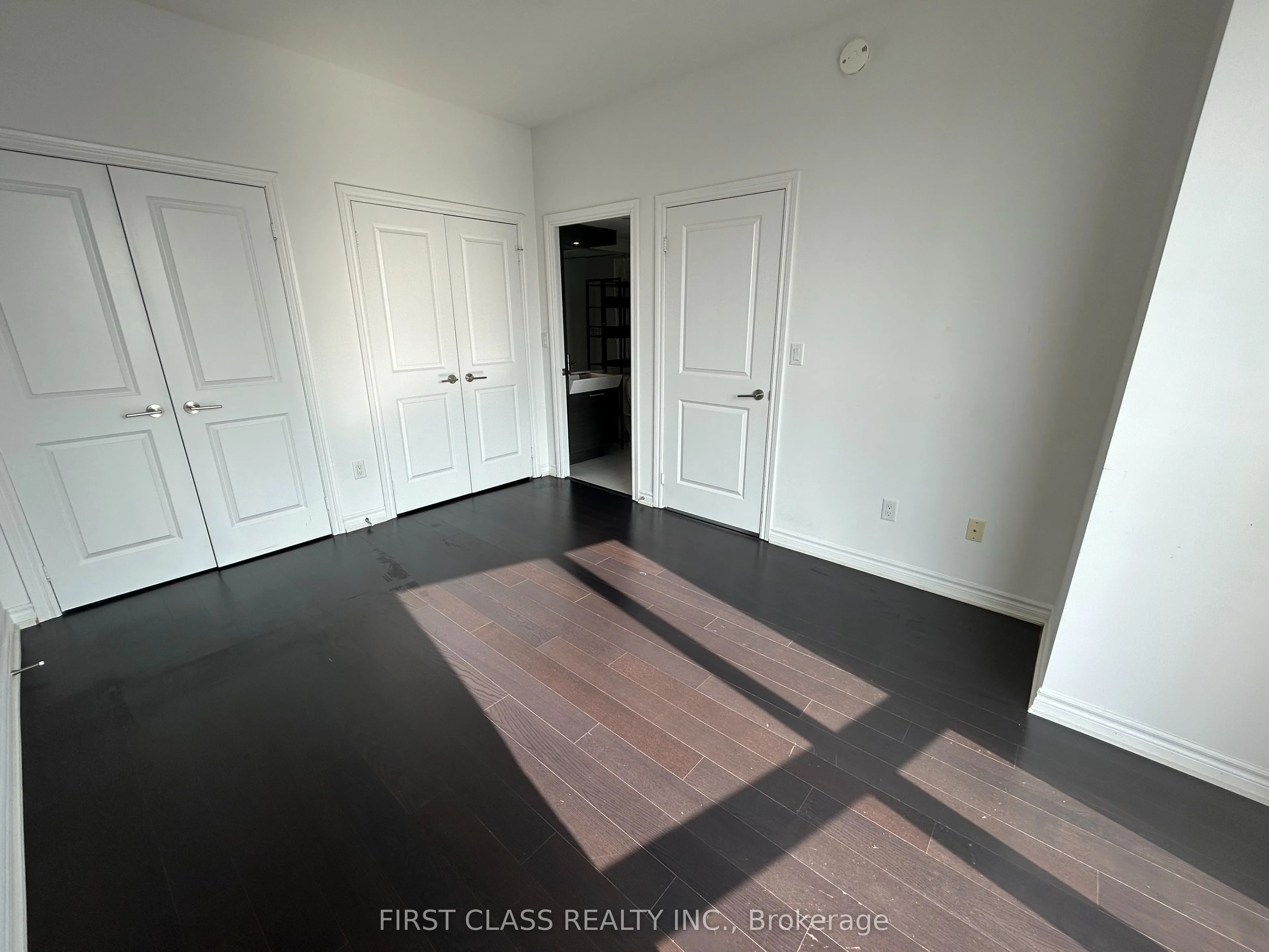 386 Yonge Street, #5714