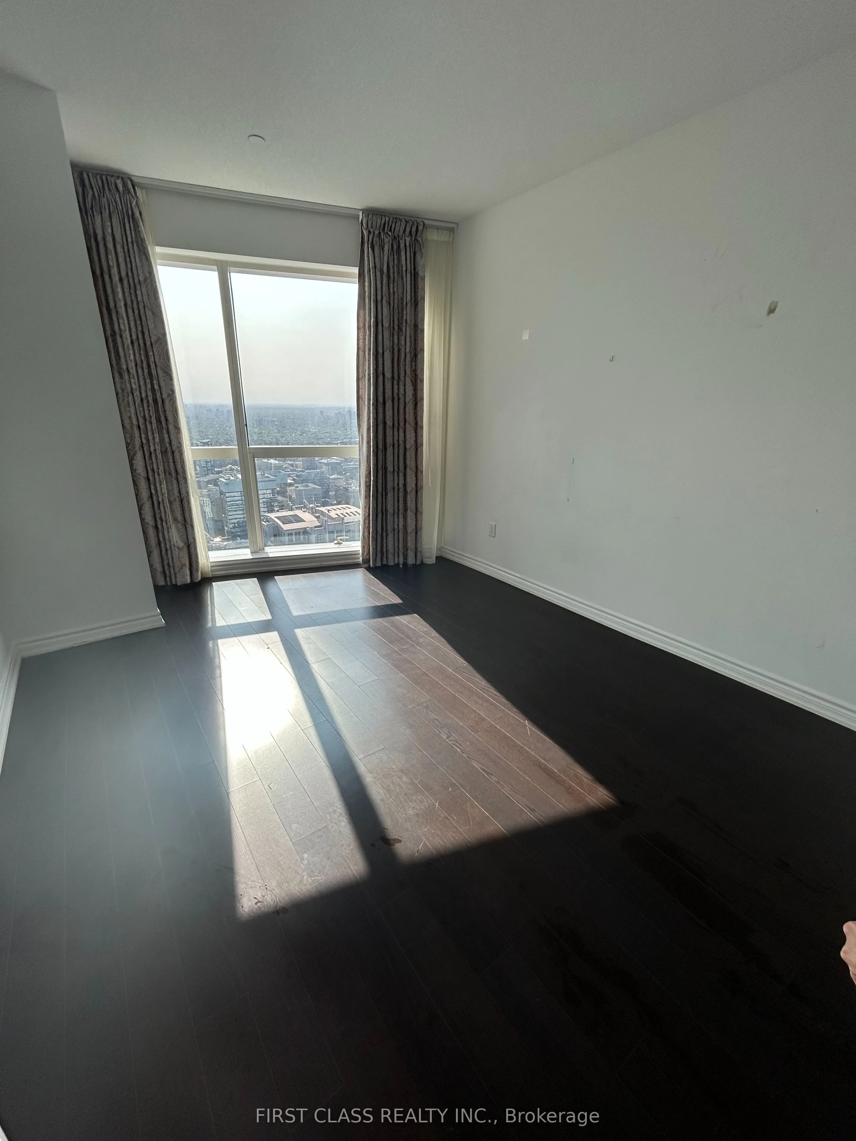 386 Yonge Street, #5714
