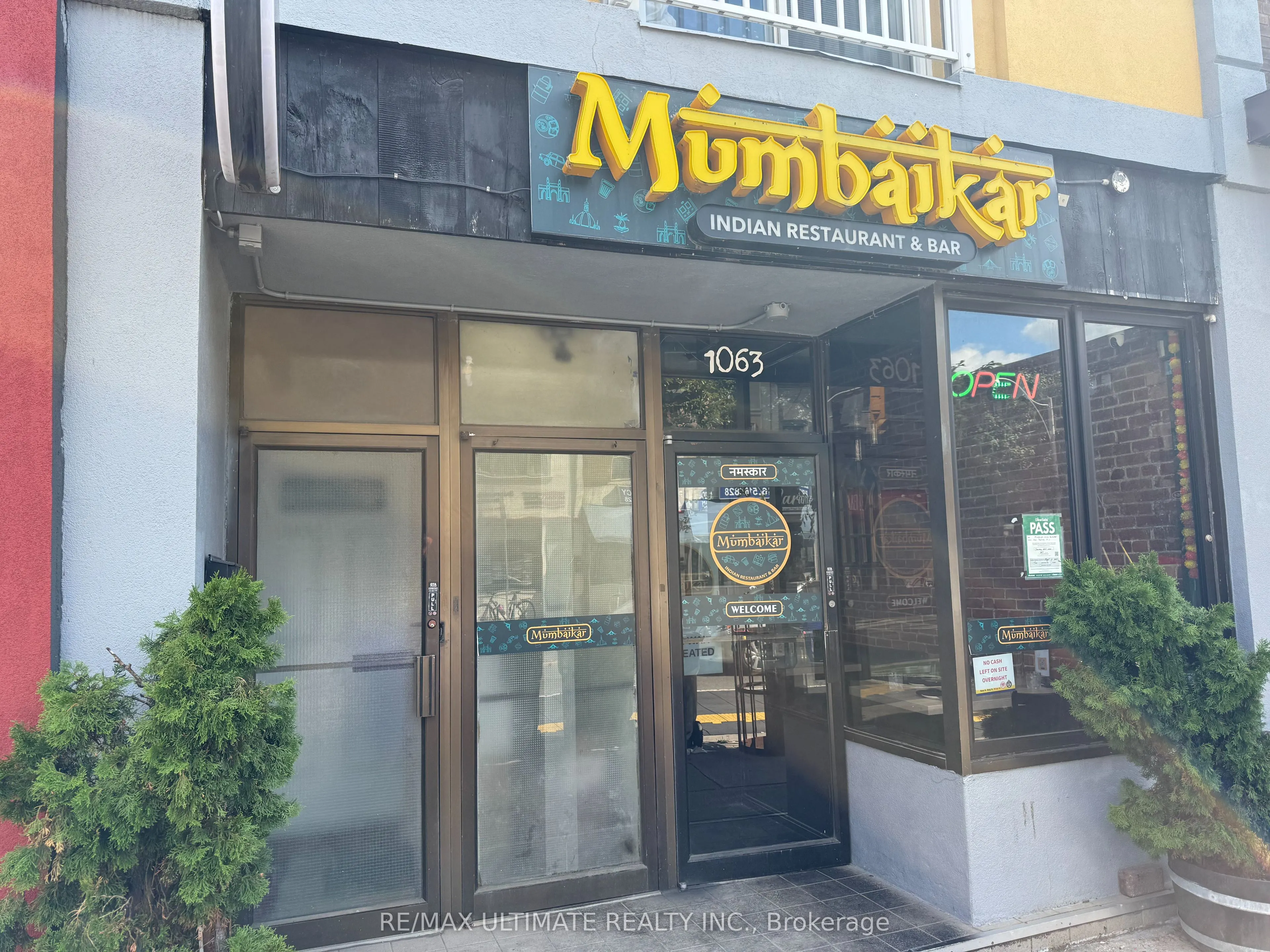 1063 BLOOR Street W
