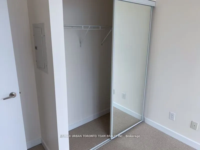 33 Bay Street, #3901