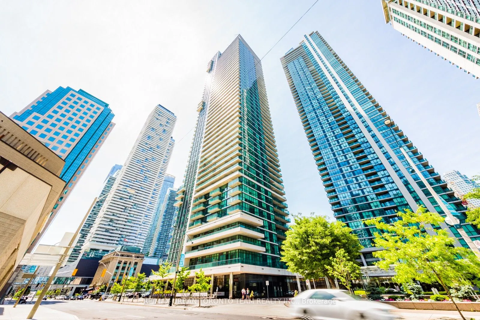 33 Bay Street, #3901