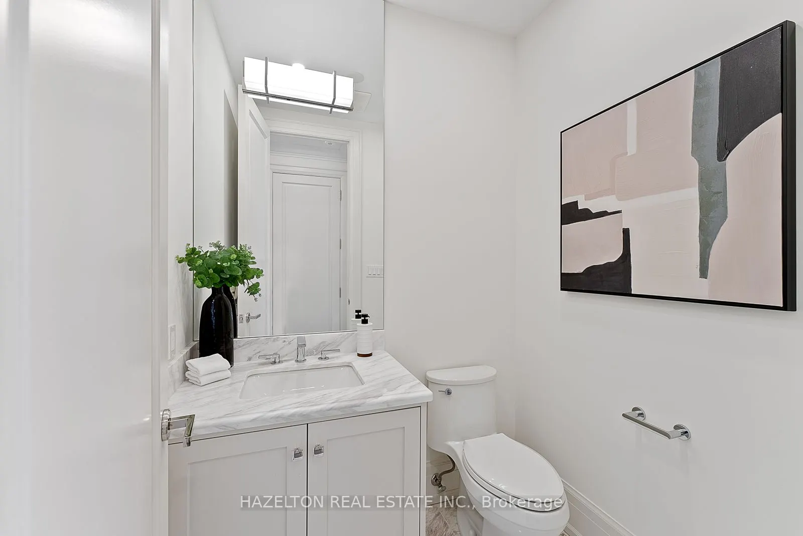 128 Hazelton Avenue, #404