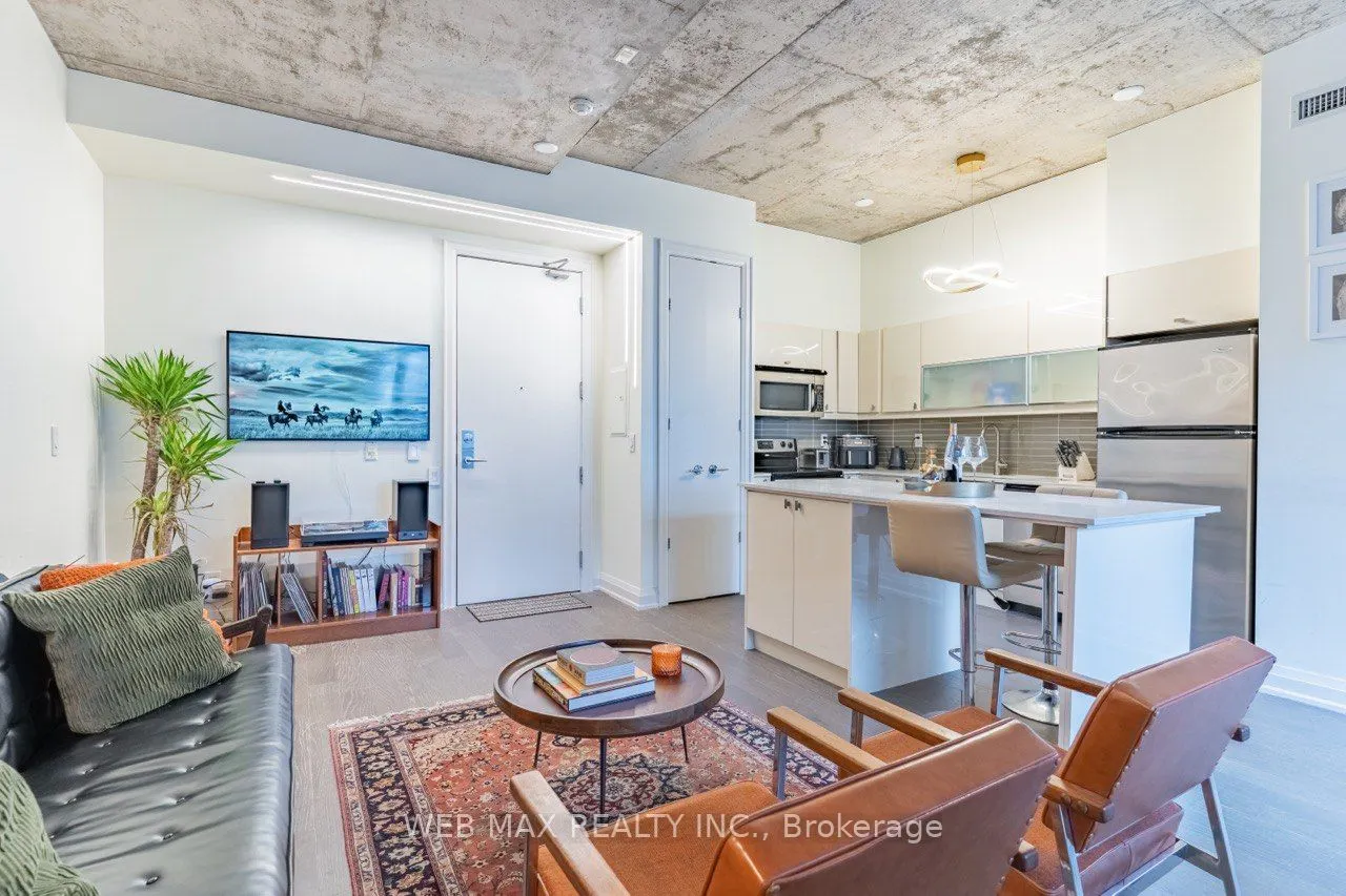 10 Morrison Street, #402