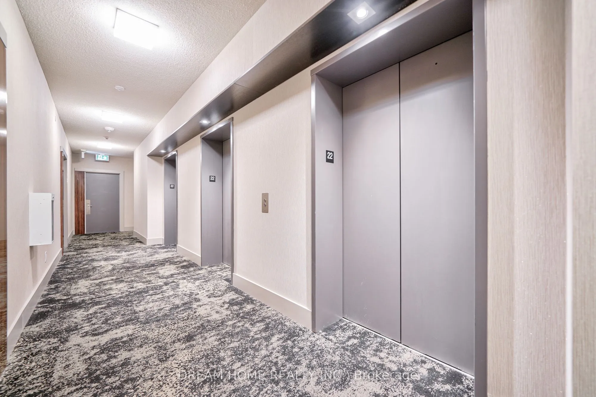 32 Forest Manor Road, #2208