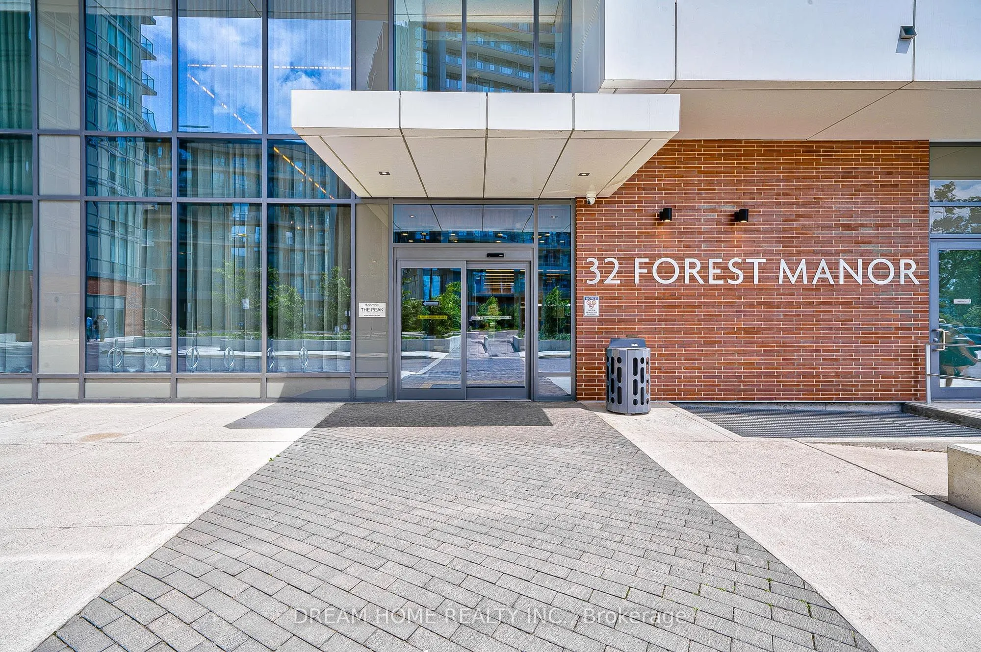 32 Forest Manor Road, #2208