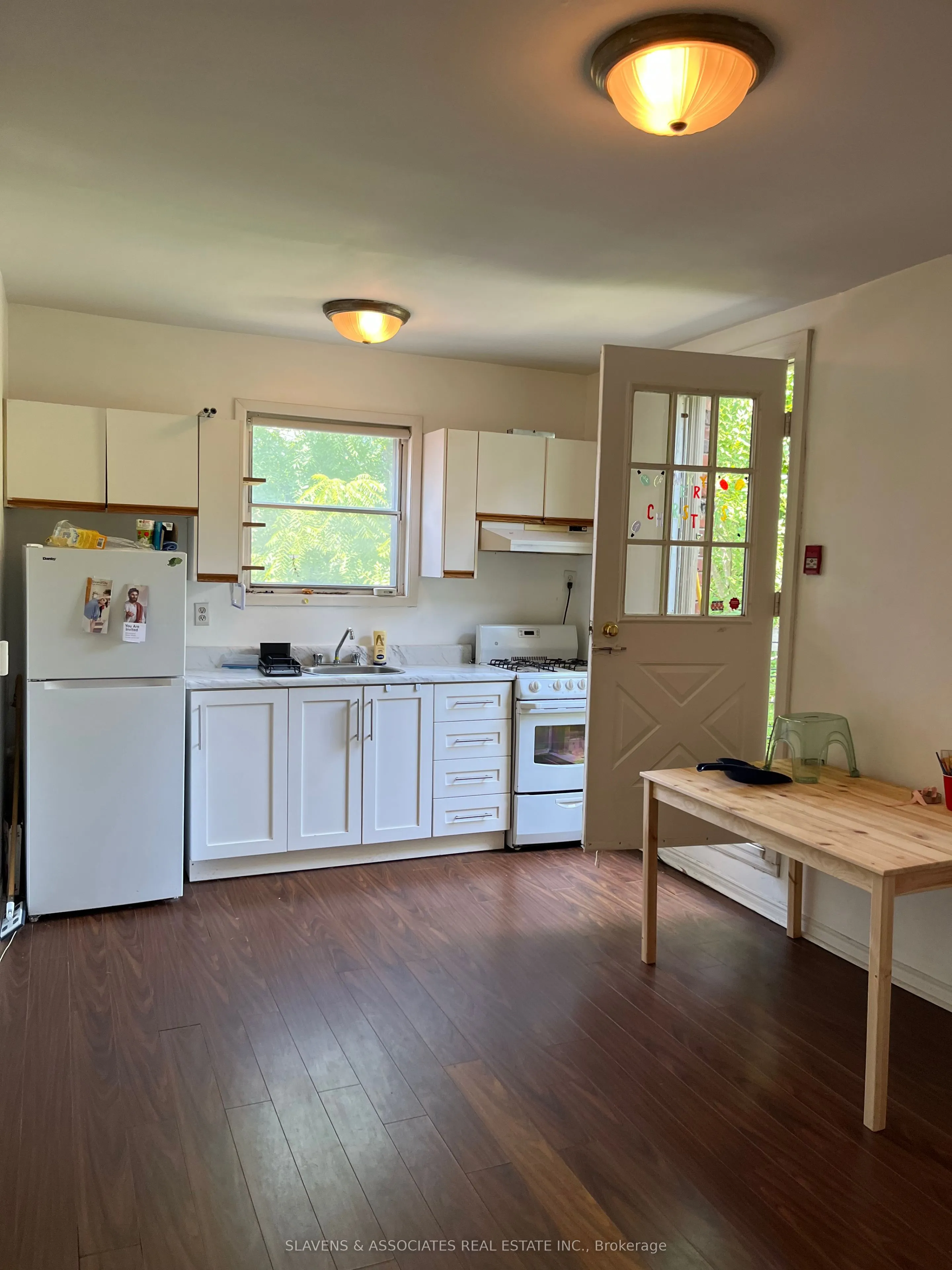 557 Markham Street, #202