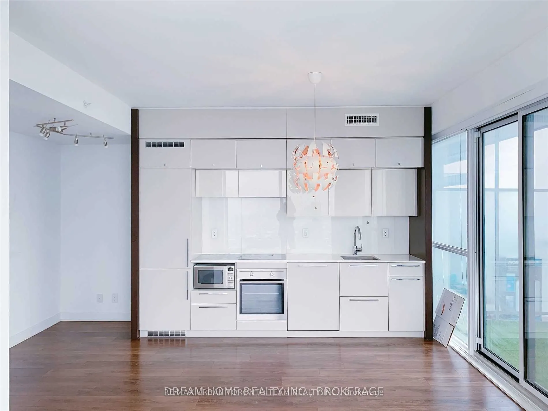 15 Grenville Street, #4203