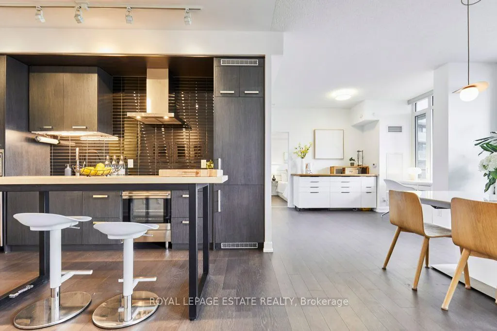 120 Bayview Avenue, #N419