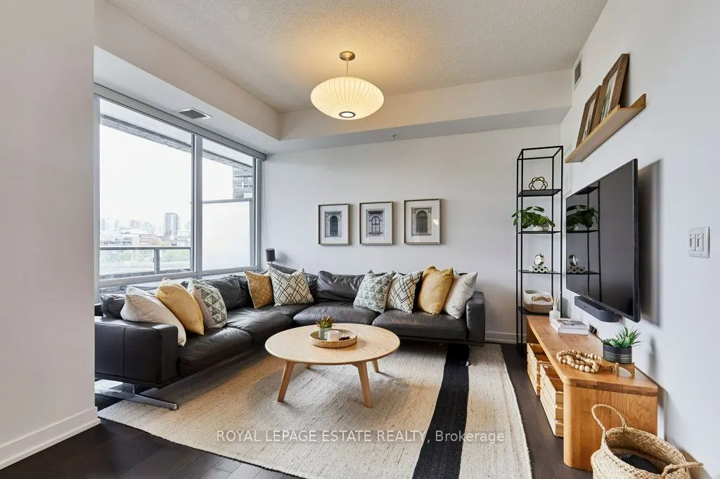 120 Bayview Avenue, #N419