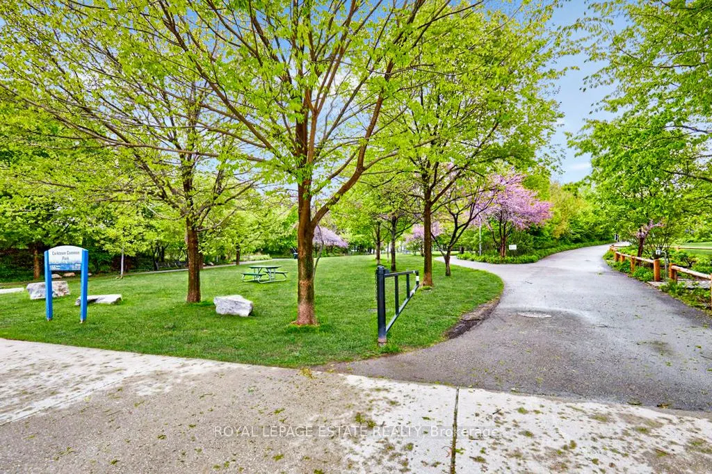 120 Bayview Avenue, #N419