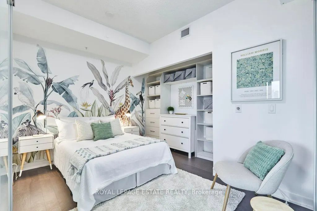 120 Bayview Avenue, #N419